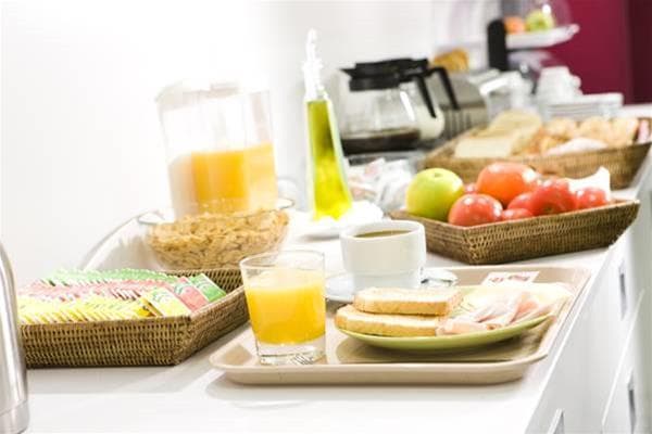 Live & Dream, General view