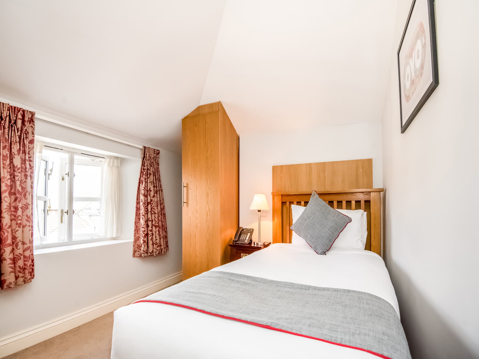 The Regency, Clifton Bristol by Belvilla, Room