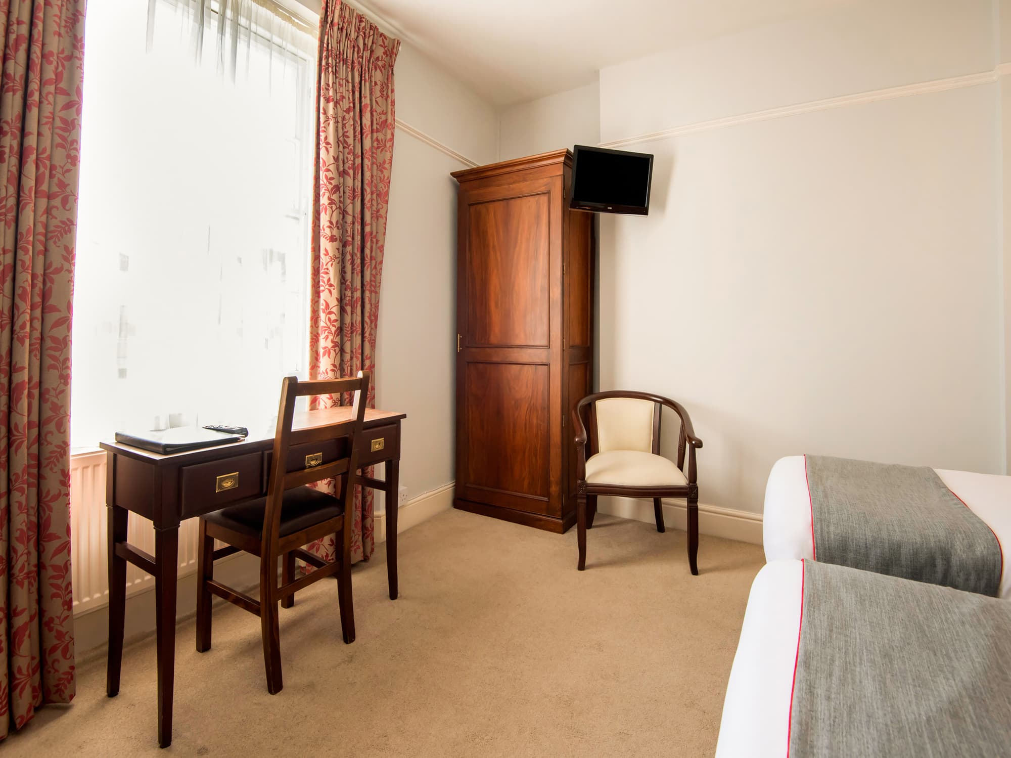 The Regency, Clifton Bristol by Belvilla, Room