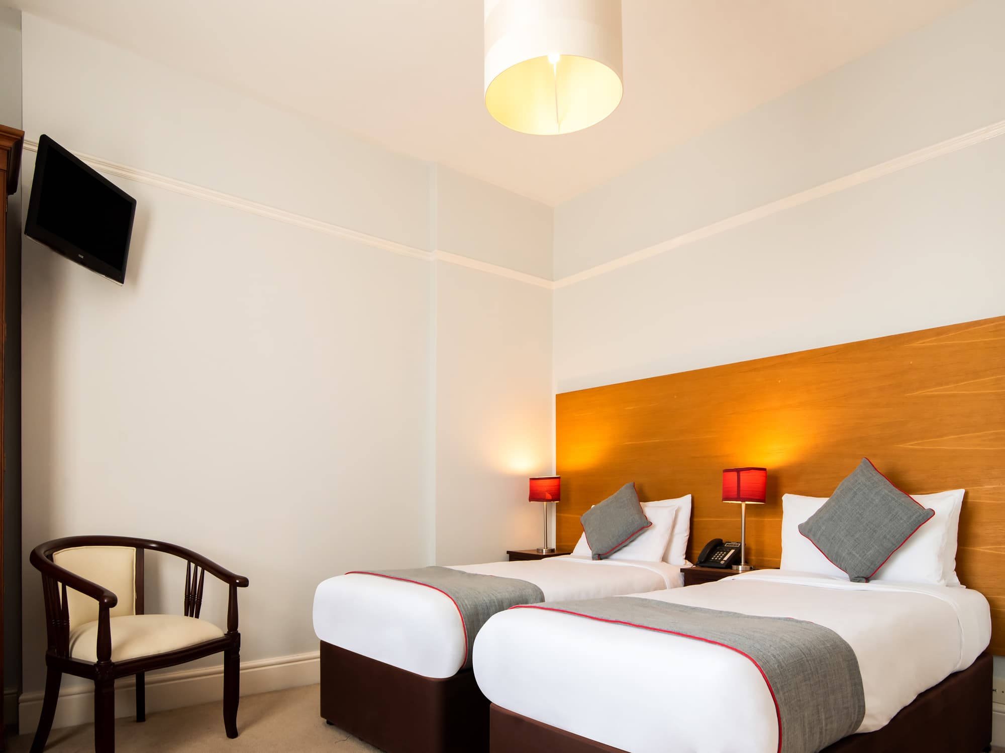 The Regency, Clifton Bristol by Belvilla, Room