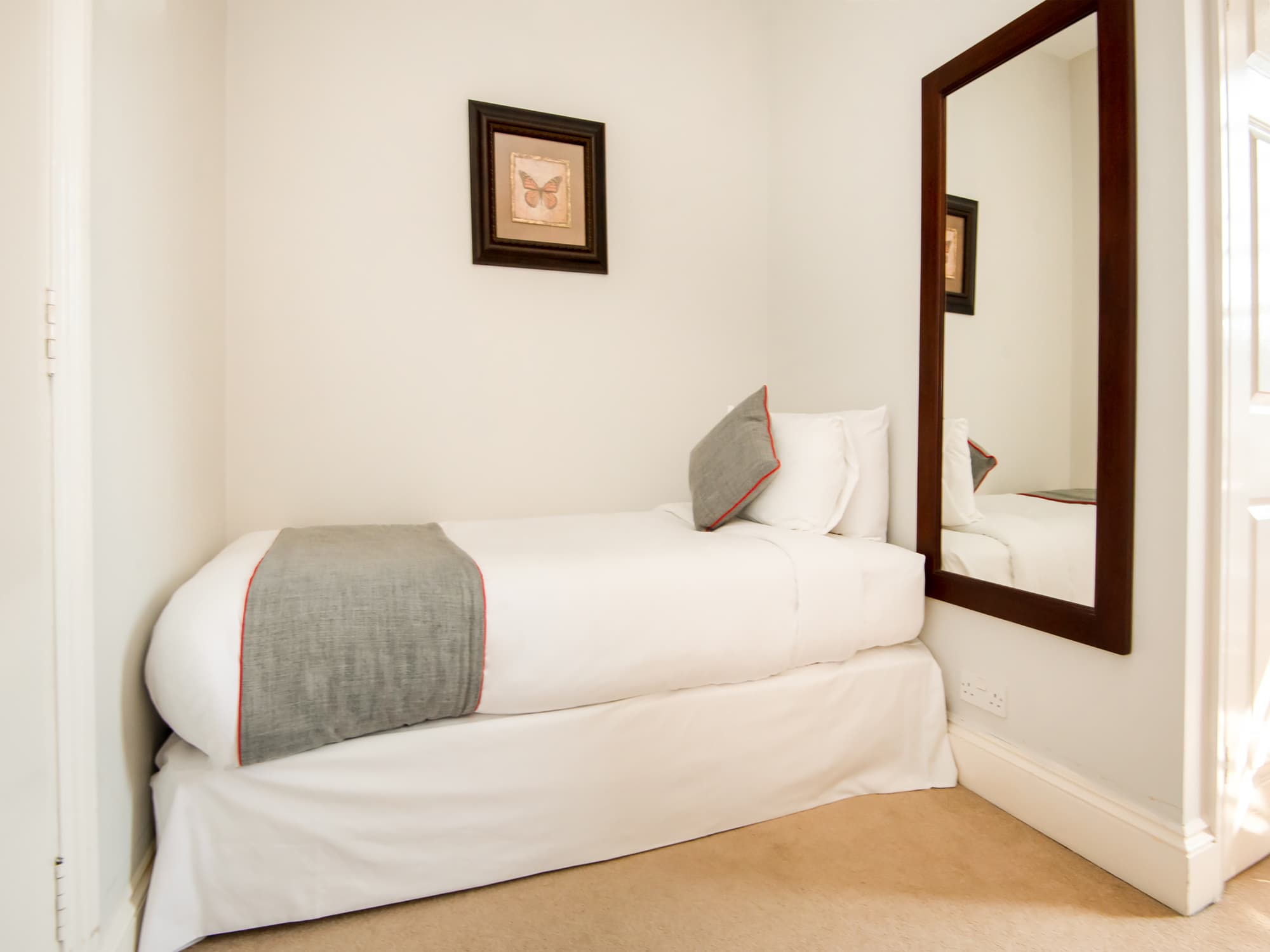 The Regency, Clifton Bristol by Belvilla, Room