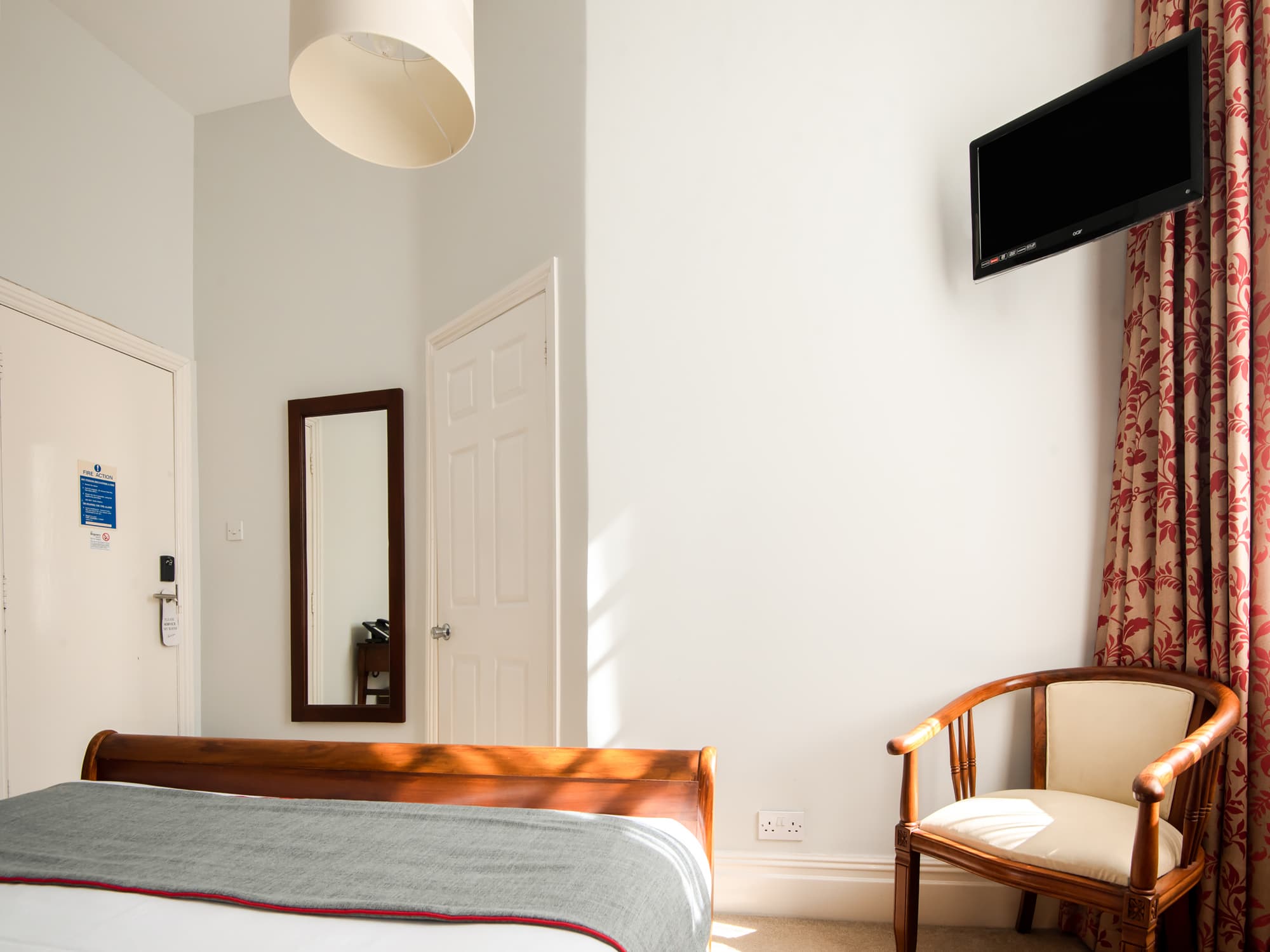 The Regency, Clifton Bristol by Belvilla, Room