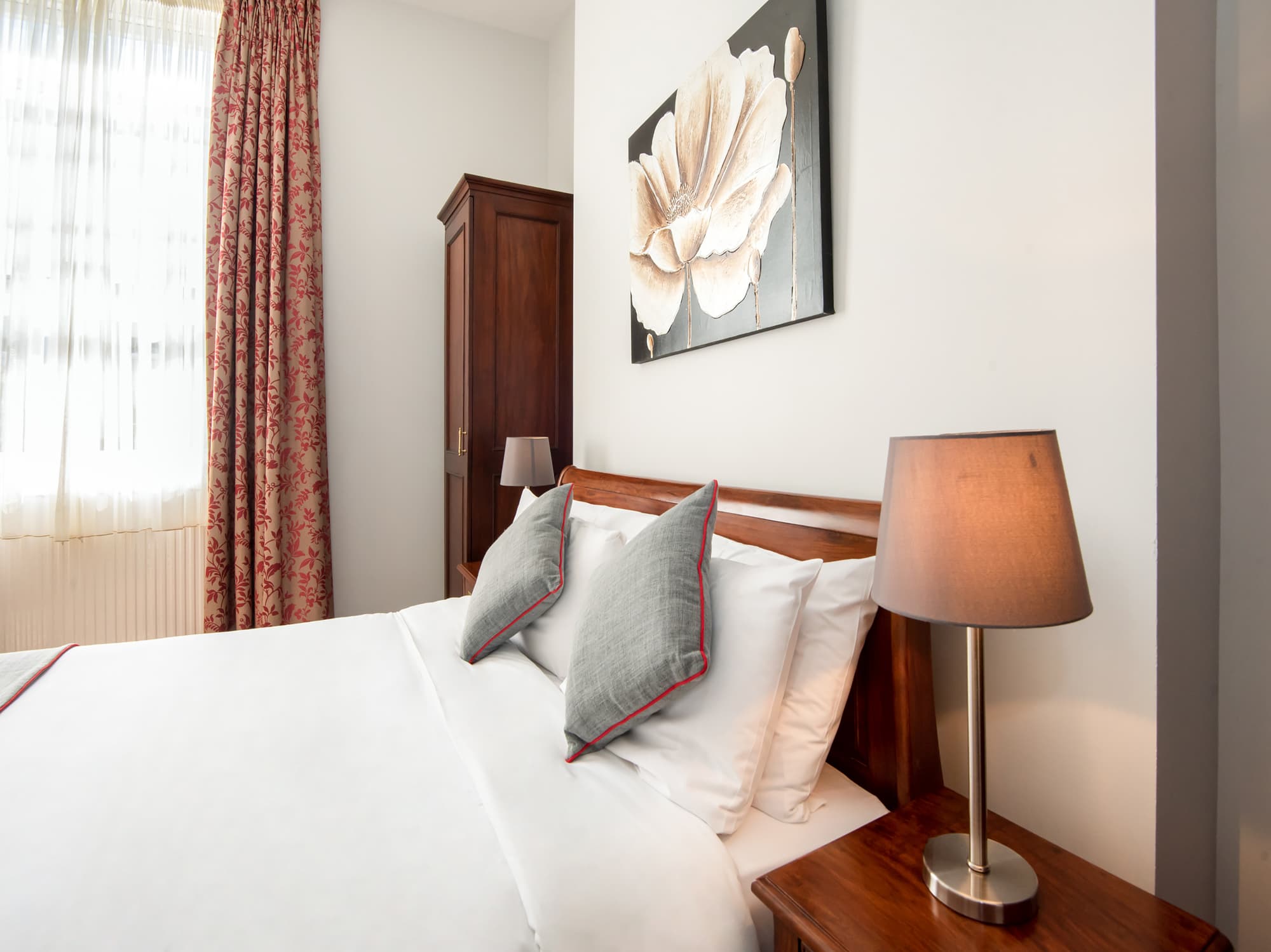 The Regency, Clifton Bristol by Belvilla, Room