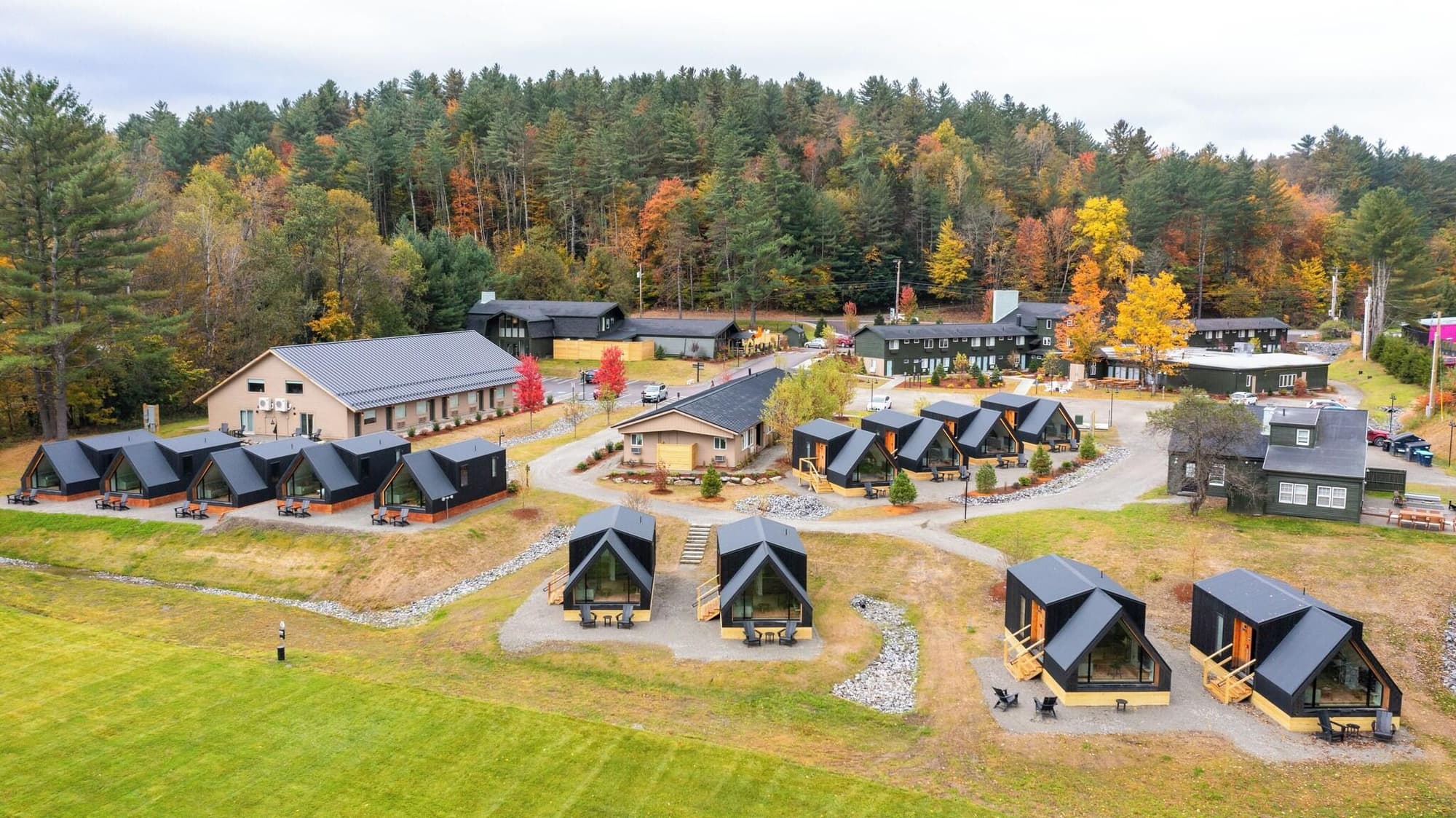 Outbound Stowe, General view