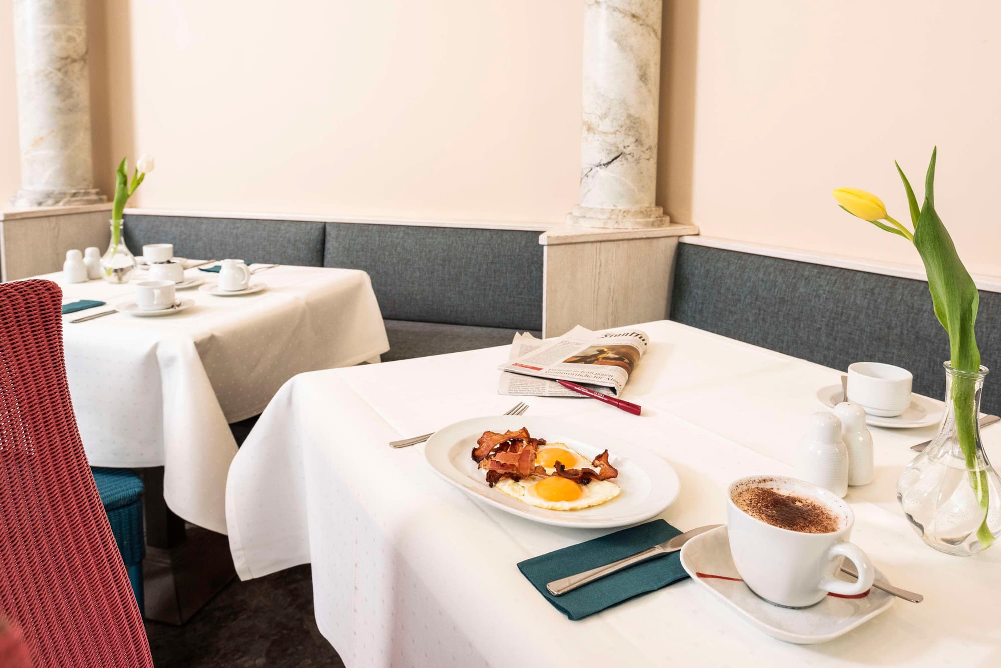 Arvena Kongress, Room