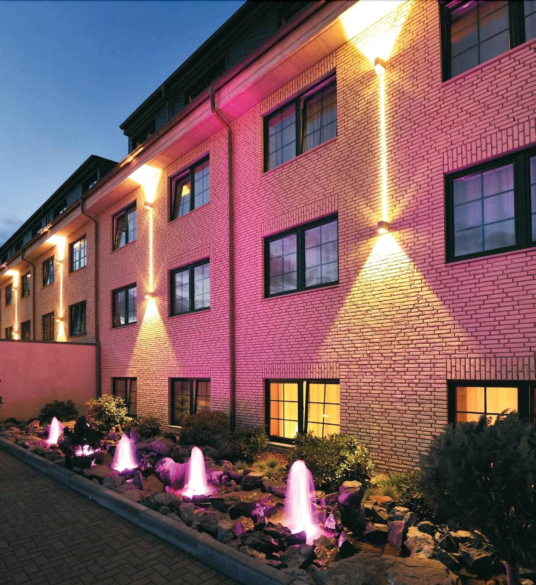 Höttche, General view