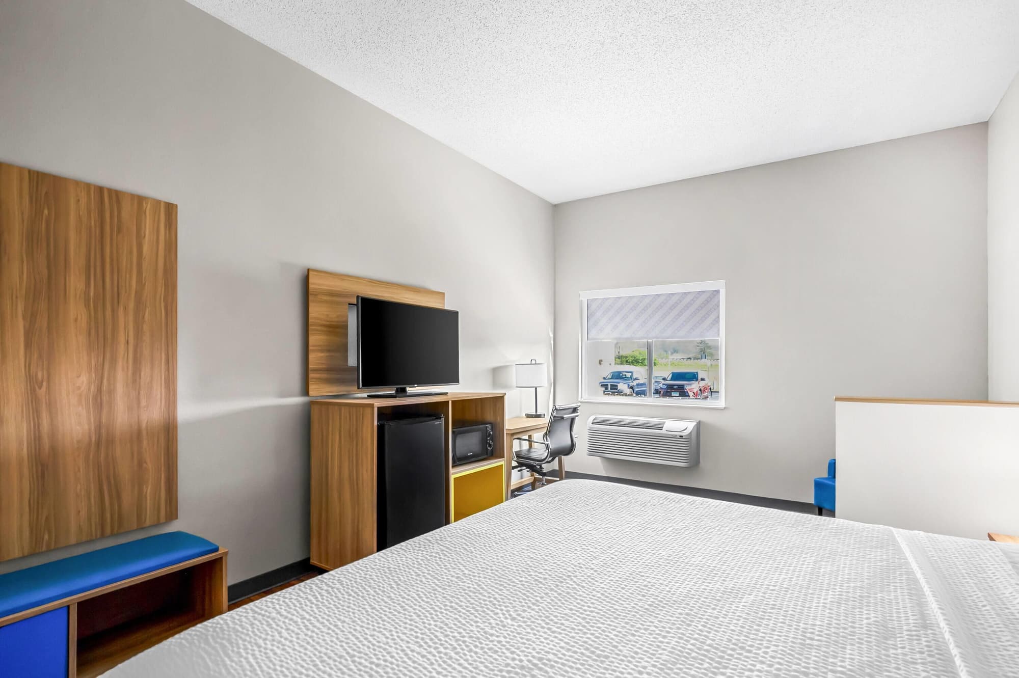 Days Inn by Wyndham Collinsville, Room
