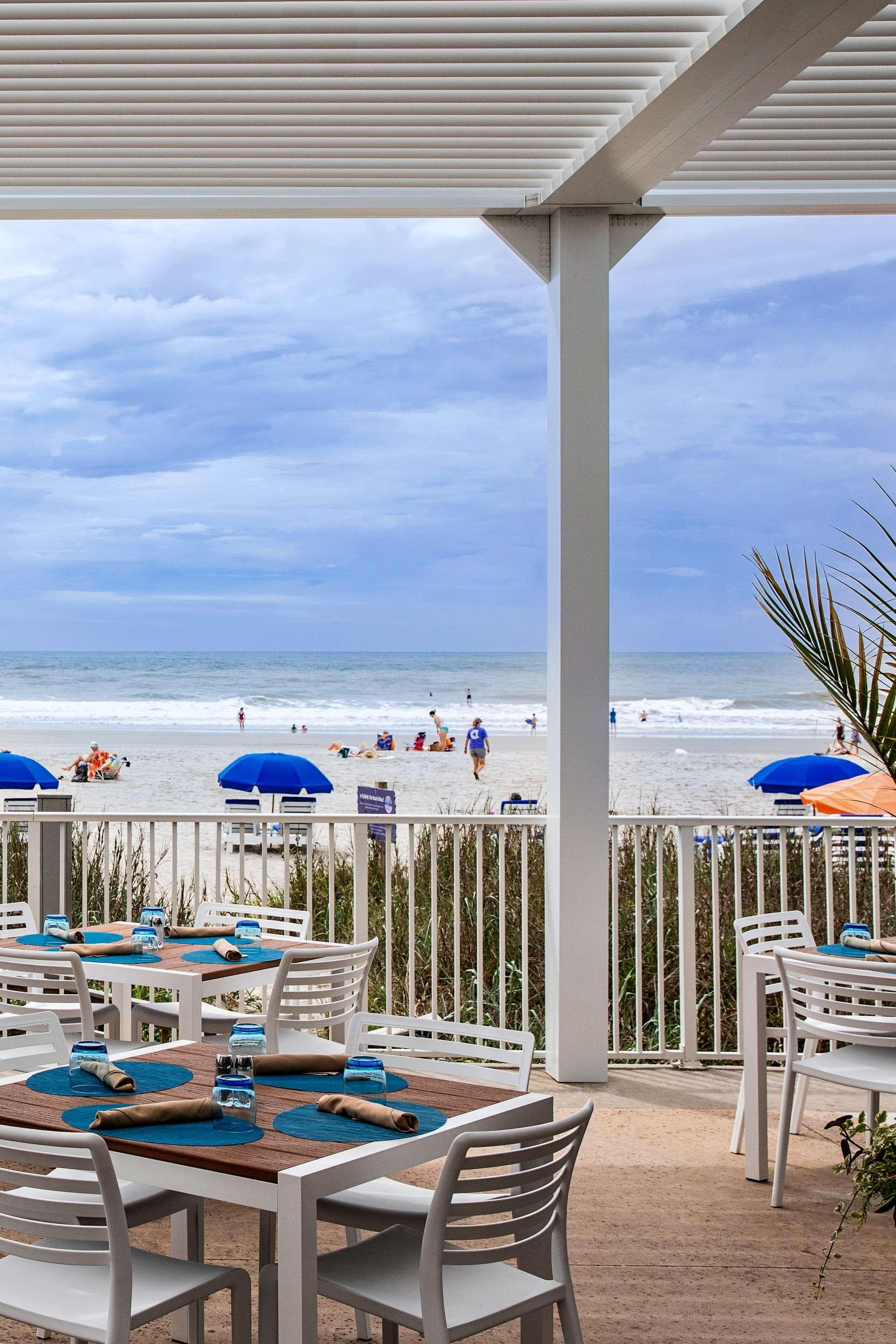 Tides Folly Beach, Restaurant