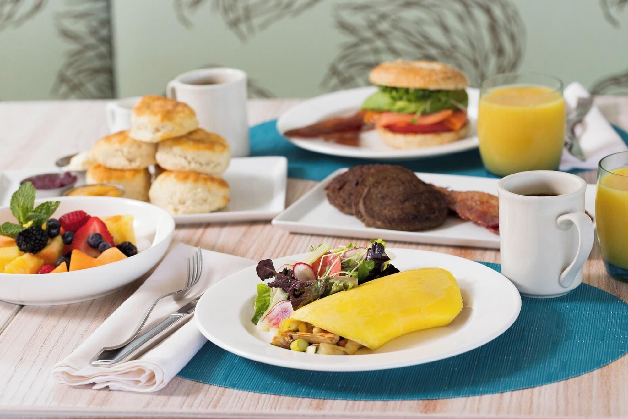 Tides Folly Beach, Restaurant