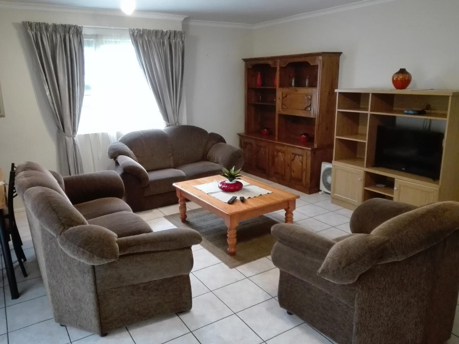 Serengeti Self Catering Units, Room