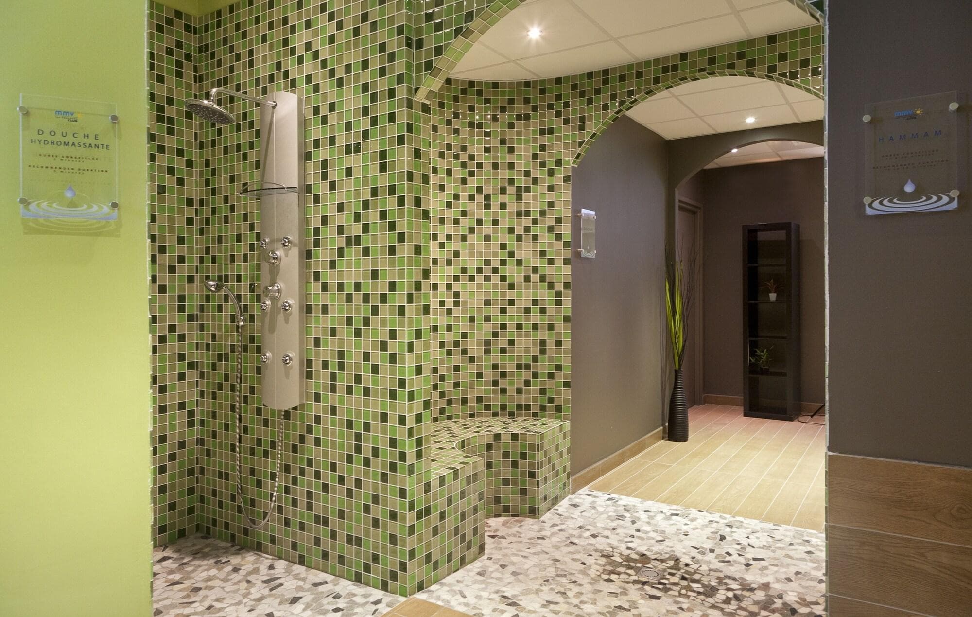 Hotel Club Mmv Altitude, Sports and Entertainment