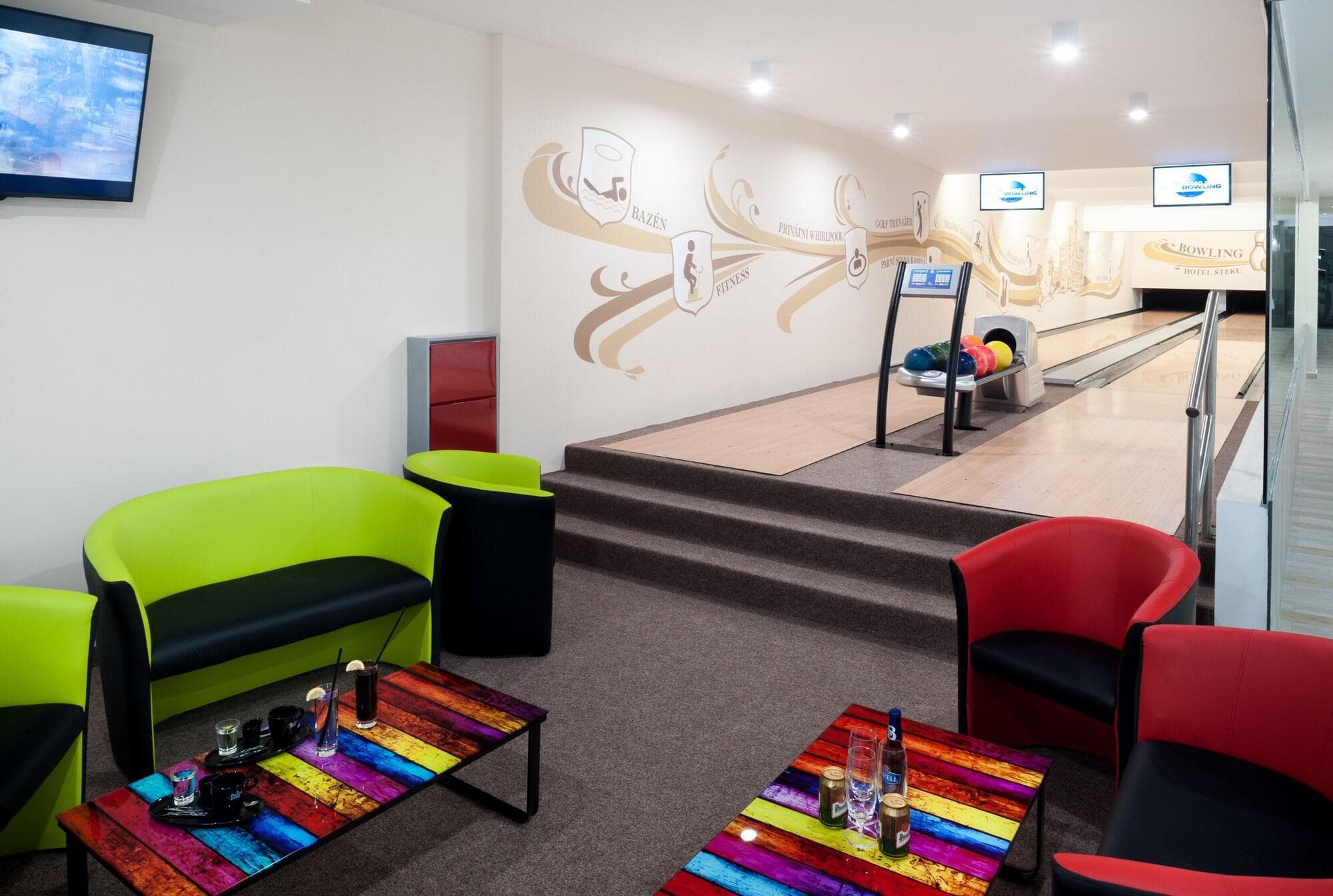 Stekl, Sports and Entertainment