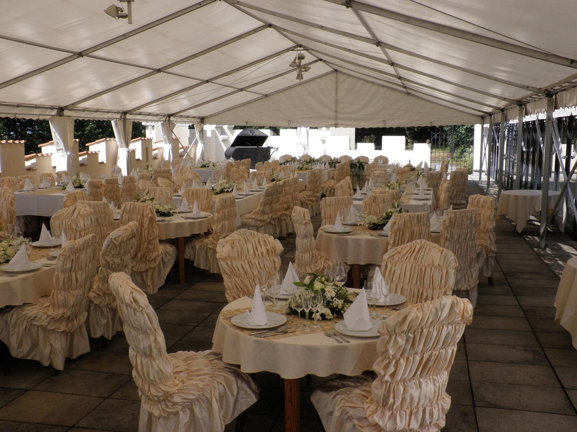 Stekl, Sports and Entertainment