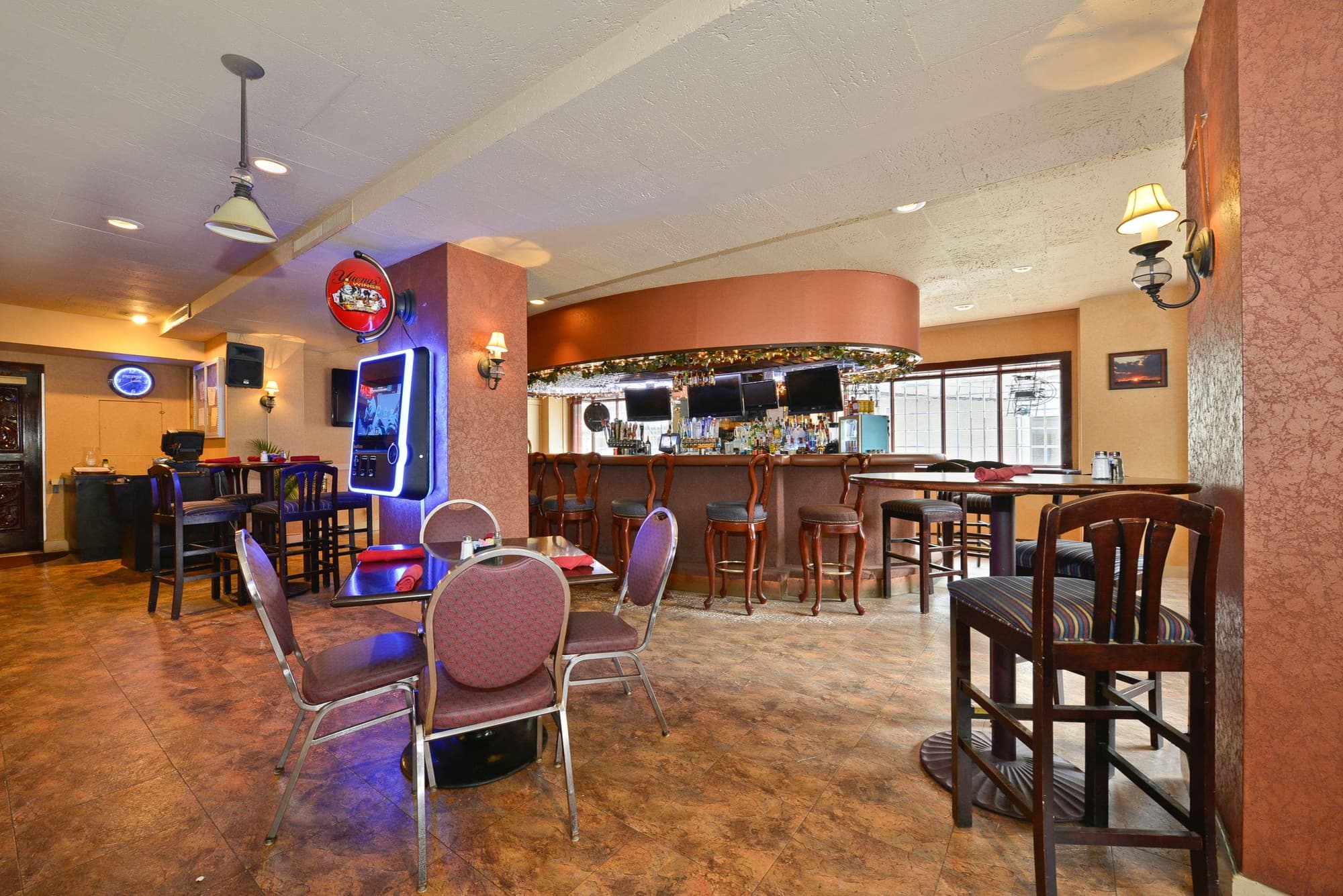 Genetti Hotel, SureStay Collection by Best Western, Restaurant