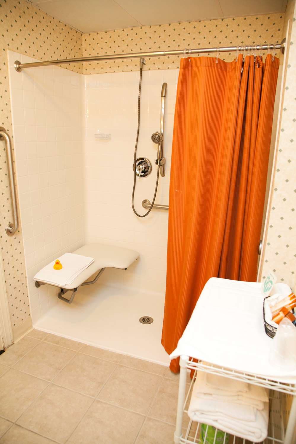 Genetti Hotel, SureStay Collection by Best Western, Room