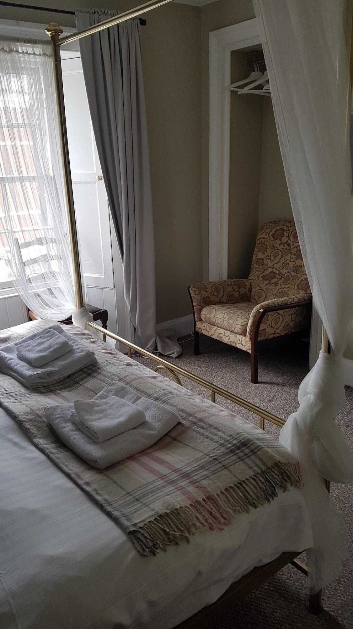 Braveheart Guest House, Room