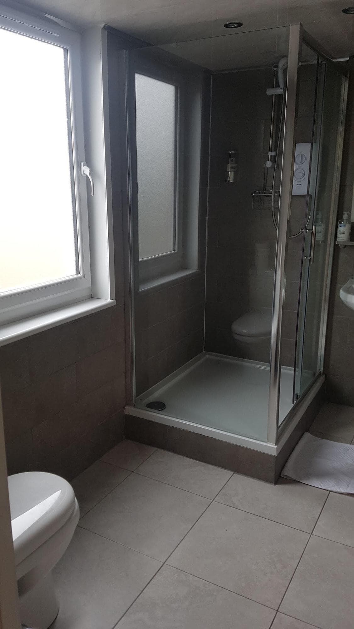 Braveheart Guest House, Room