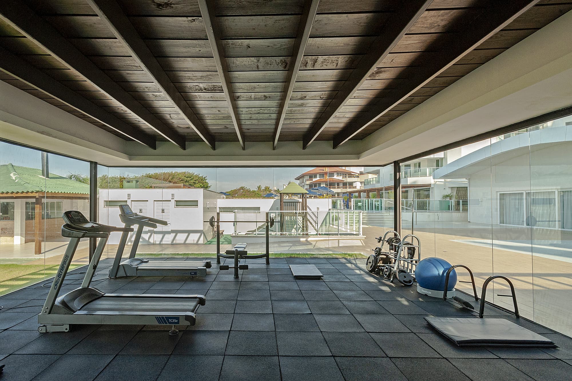 Slaviero Ingleses Convention, Sports and Entertainment