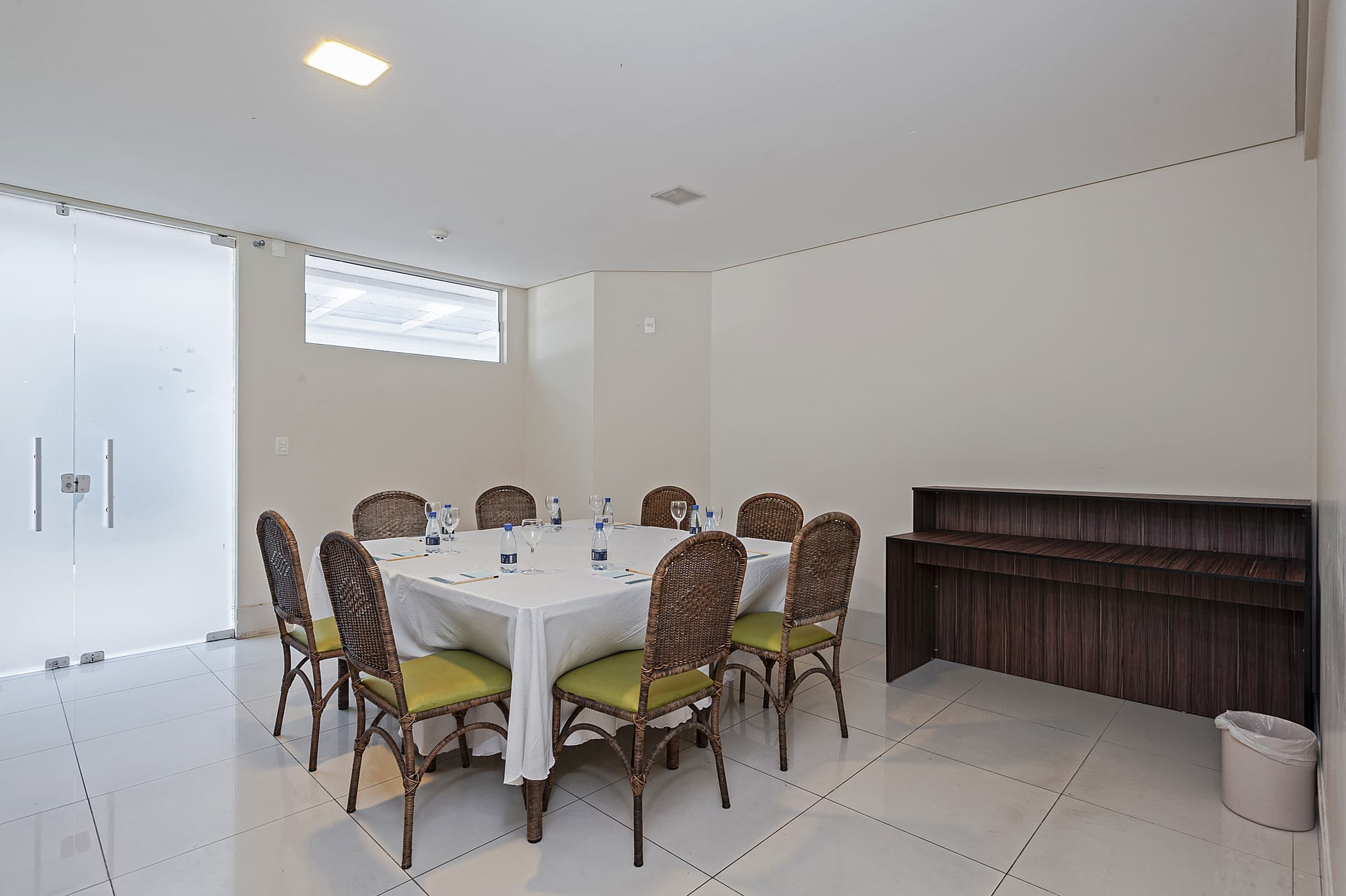 Slaviero Ingleses Convention, Conferences