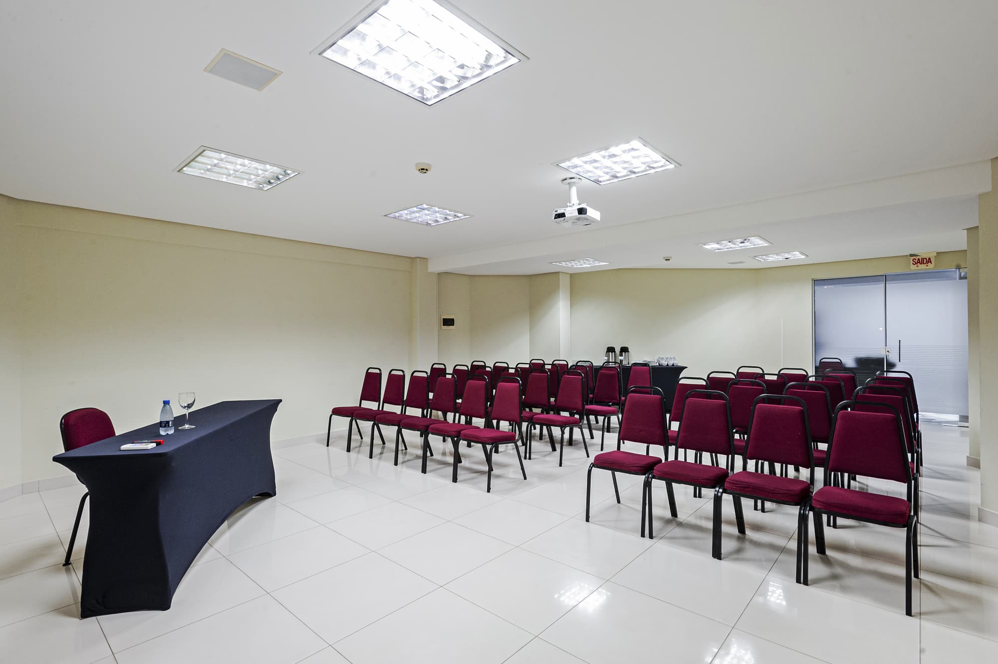 Slaviero Ingleses Convention, Conferences