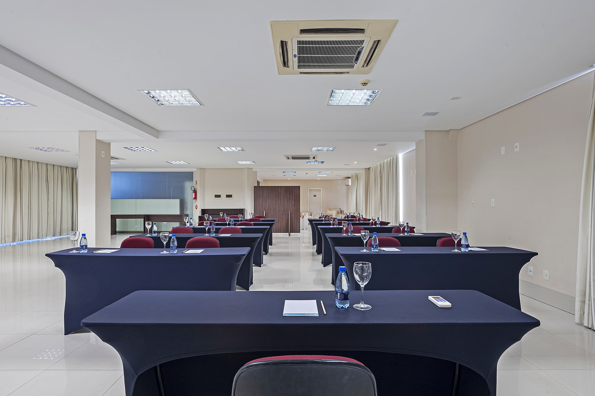 Slaviero Ingleses Convention, Conferences