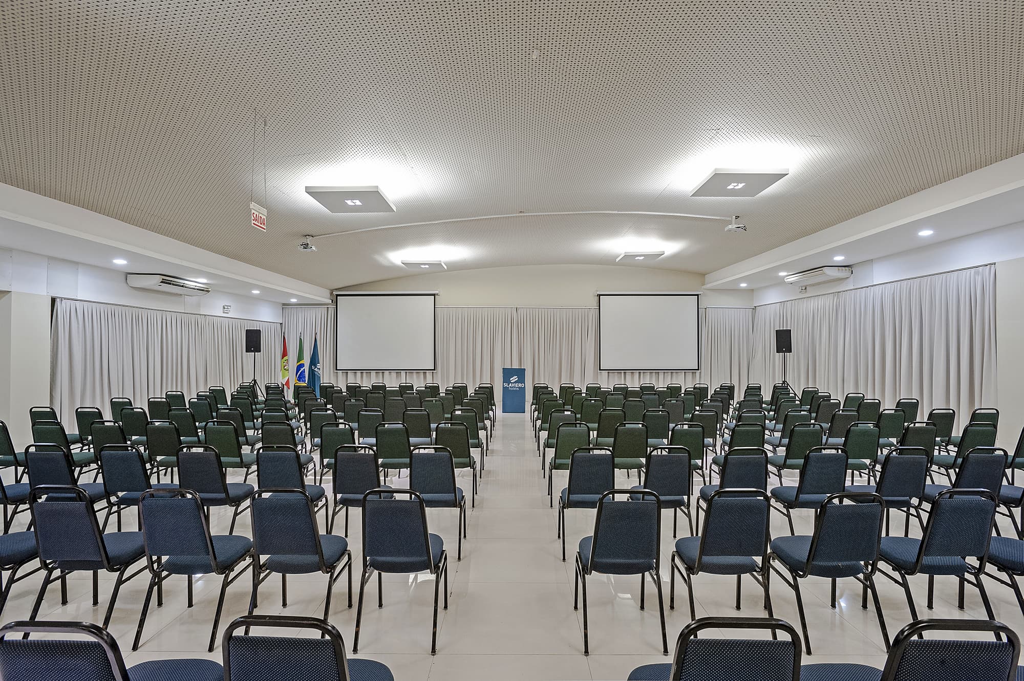 Slaviero Ingleses Convention, Conferences