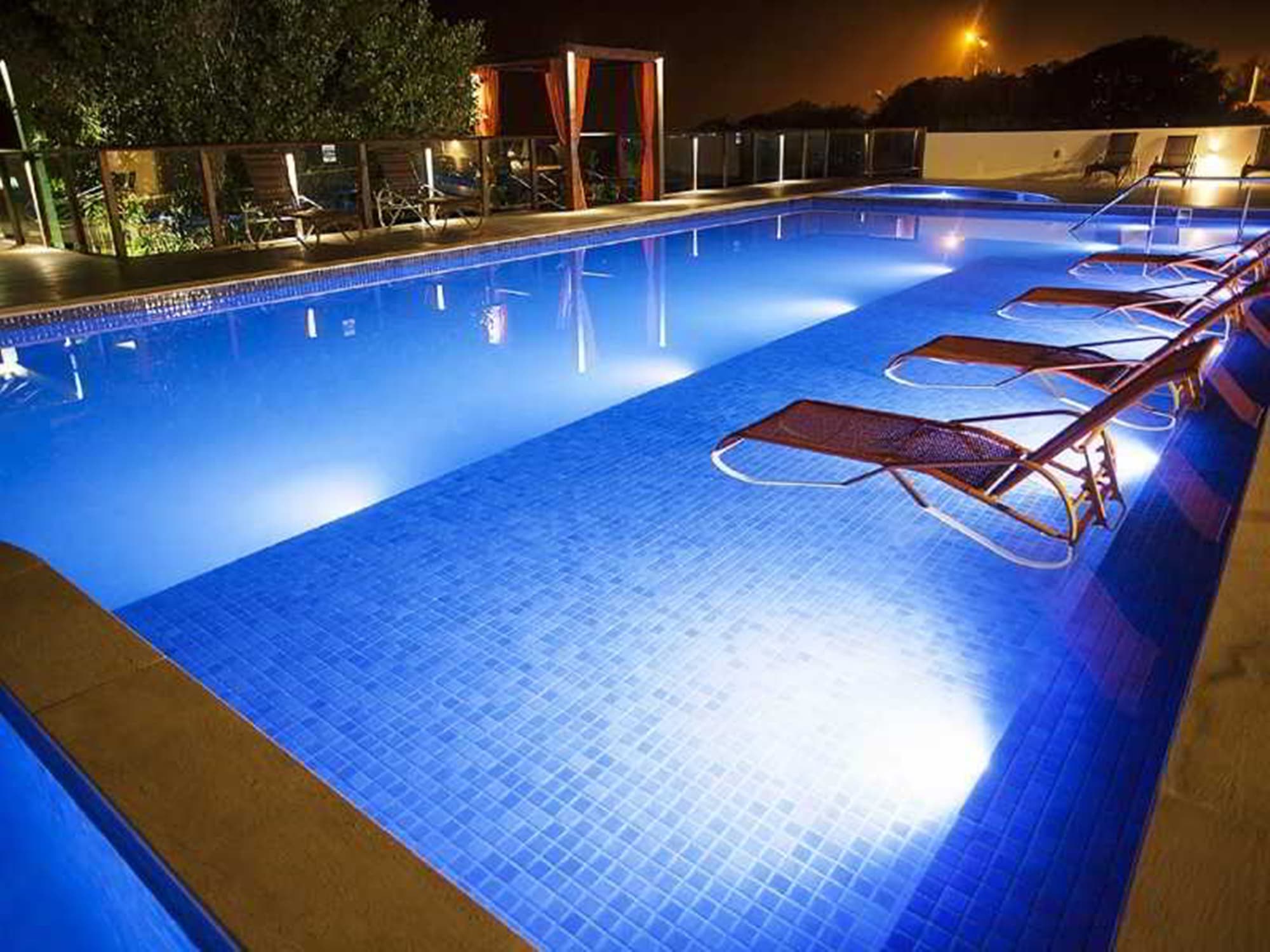 Slaviero Ingleses Convention, Pool