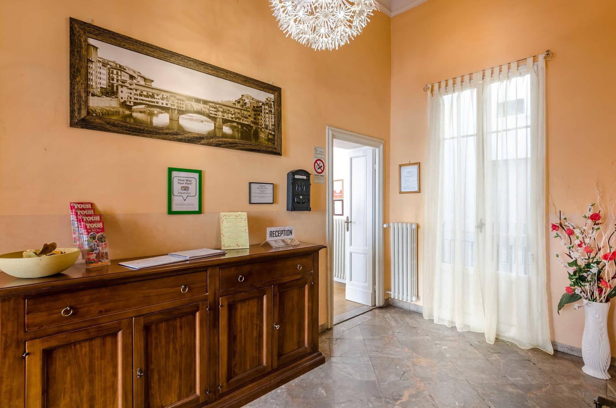 Il Pitti Soggiorno, Lobby