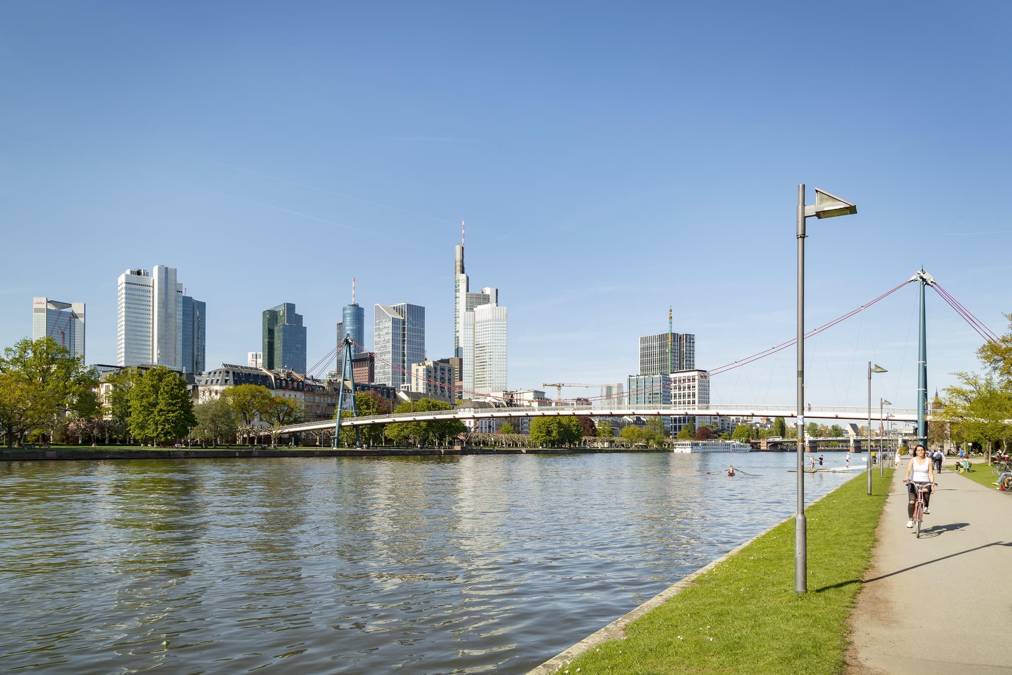 Premier Inn Frankfurt City Centre, General view