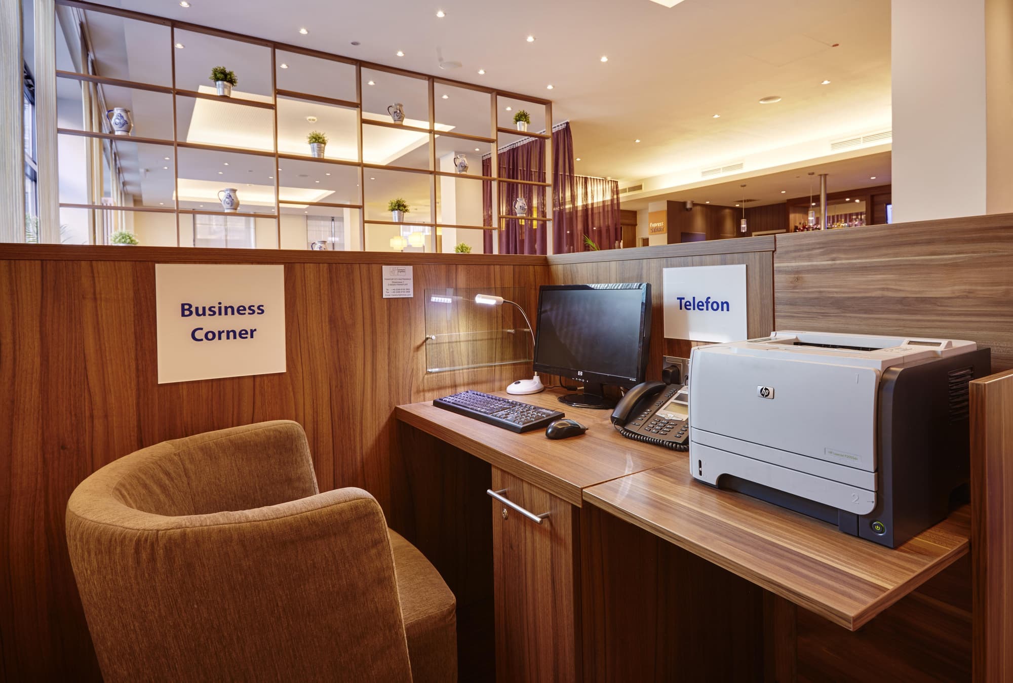 Premier Inn Frankfurt City Centre, General view