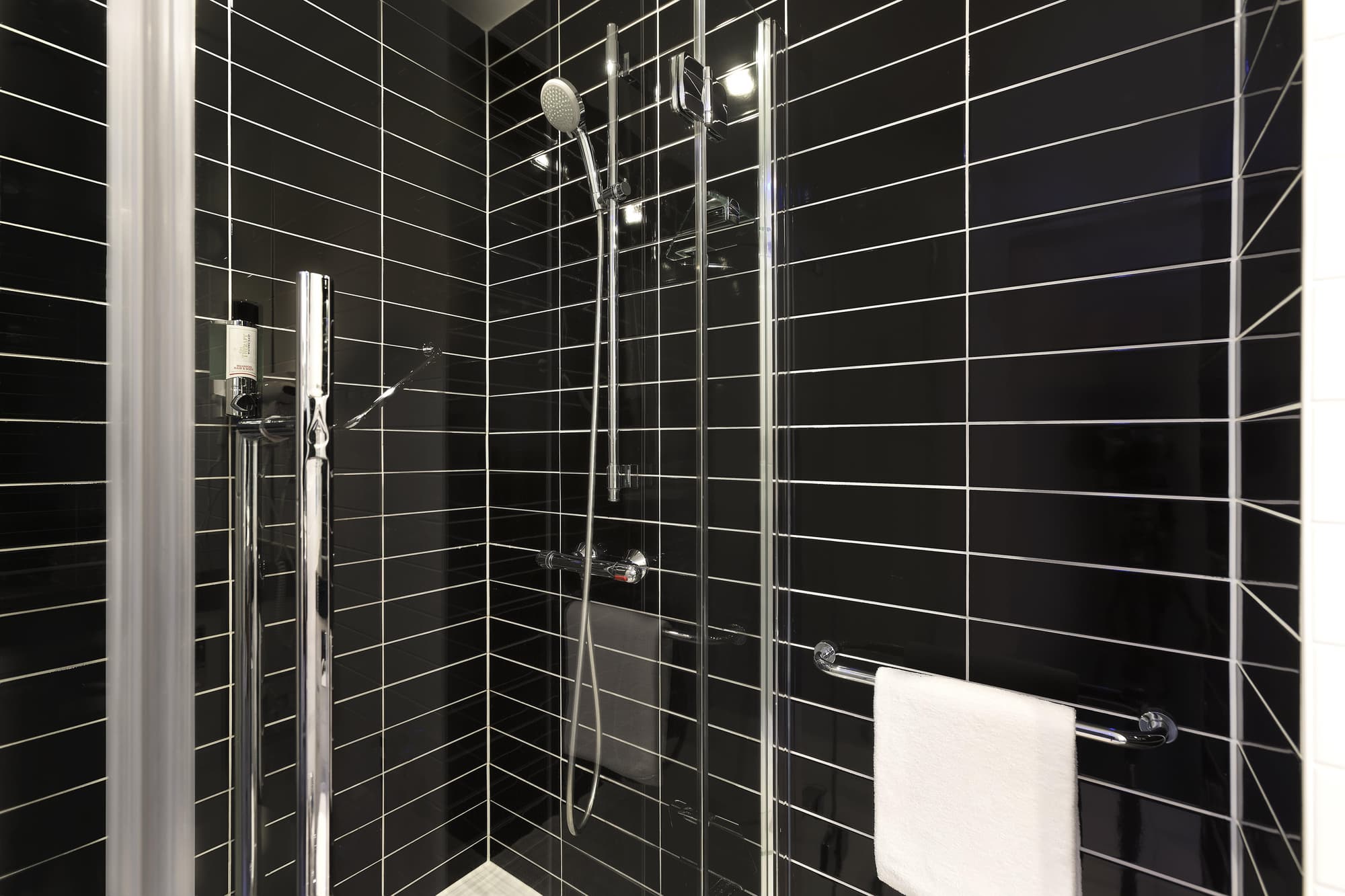 Premier Inn Frankfurt City Centre, Room