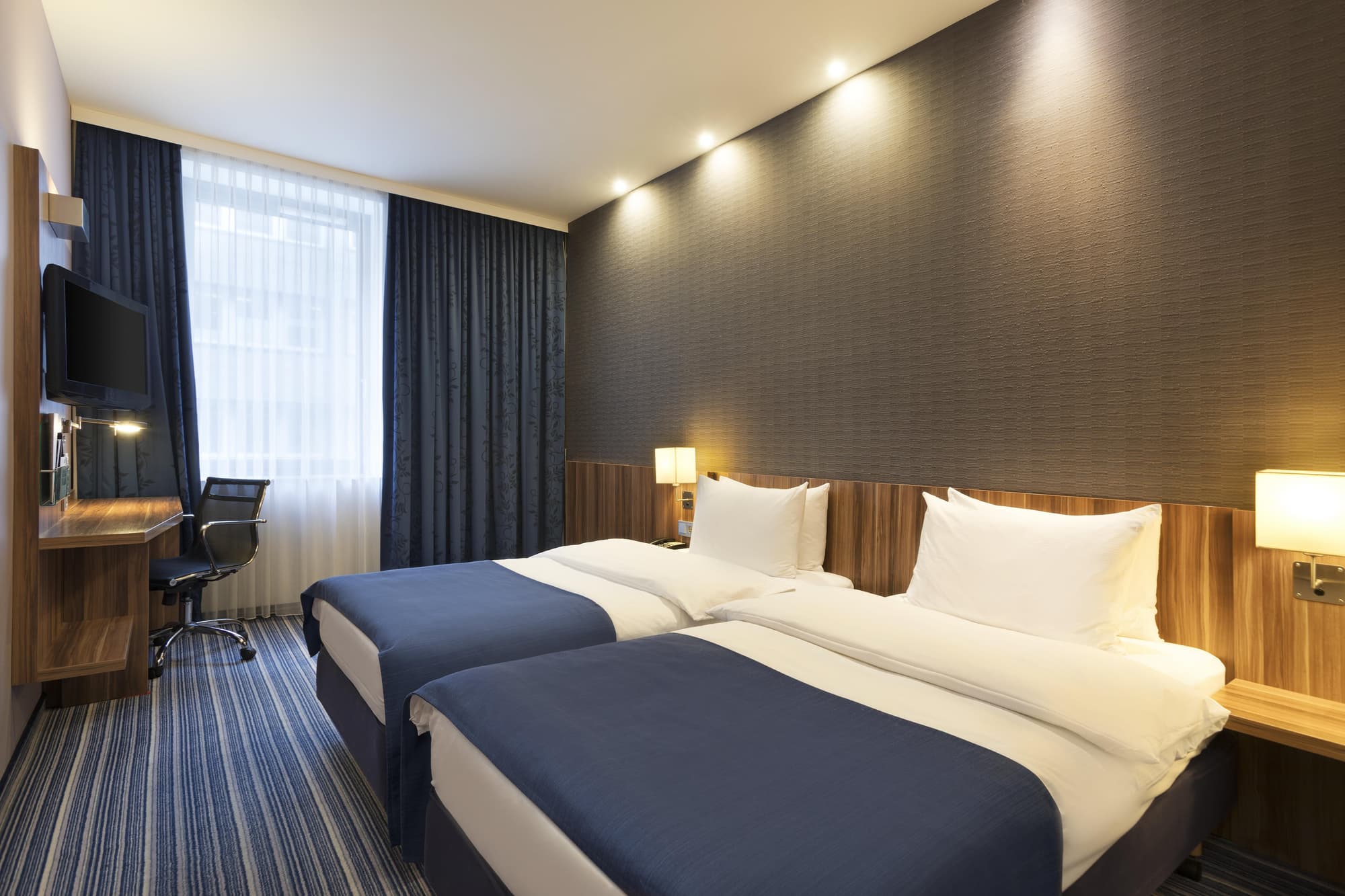 Premier Inn Frankfurt City Centre, Room