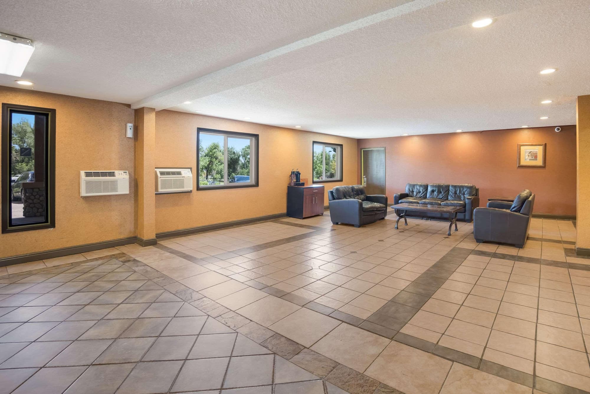 Rodeway Inn Colorado Springs, Lobby