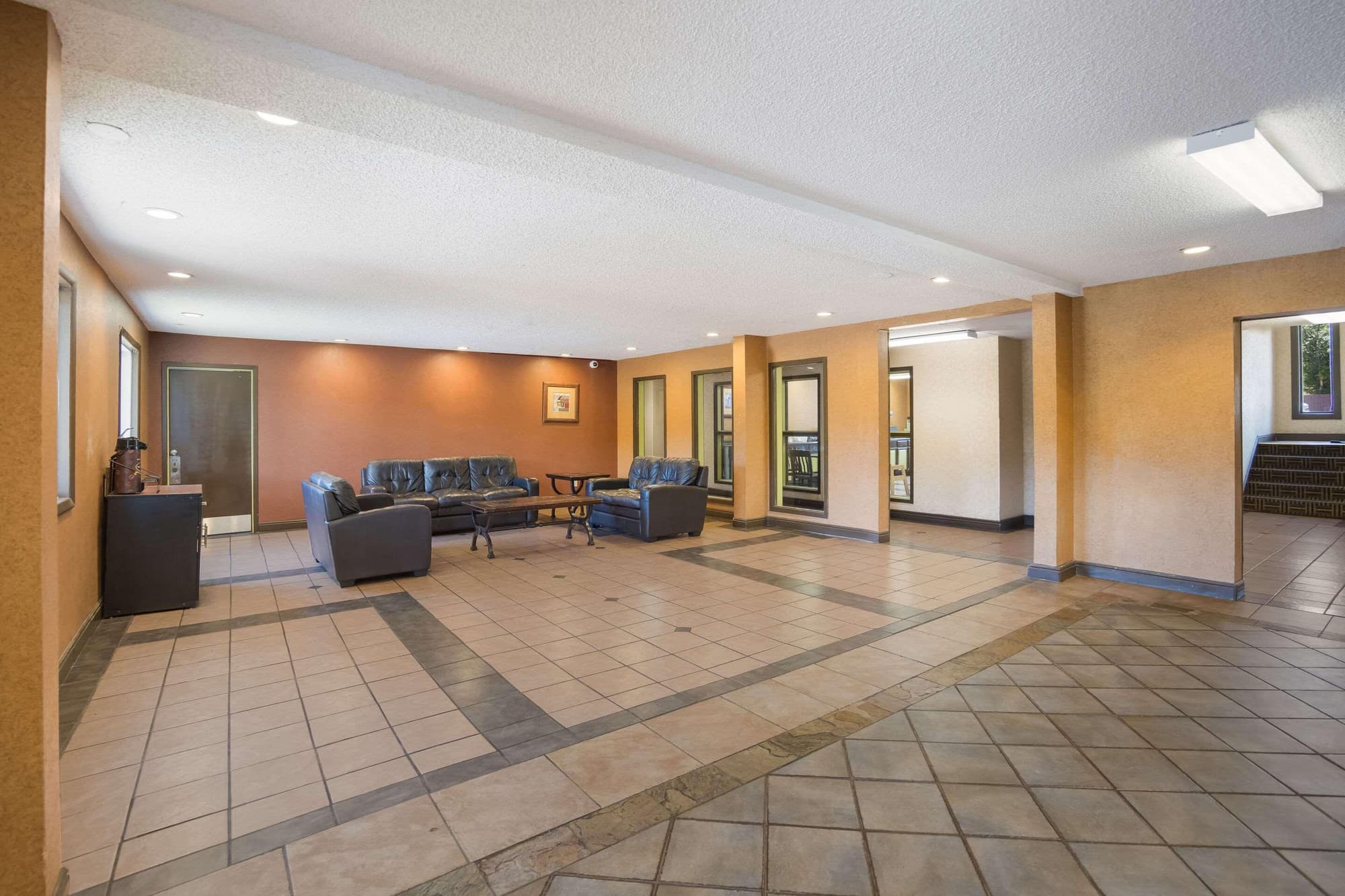 Rodeway Inn Colorado Springs, Lobby