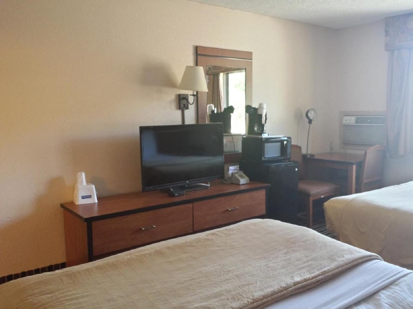 Rodeway Inn Colorado Springs, Room