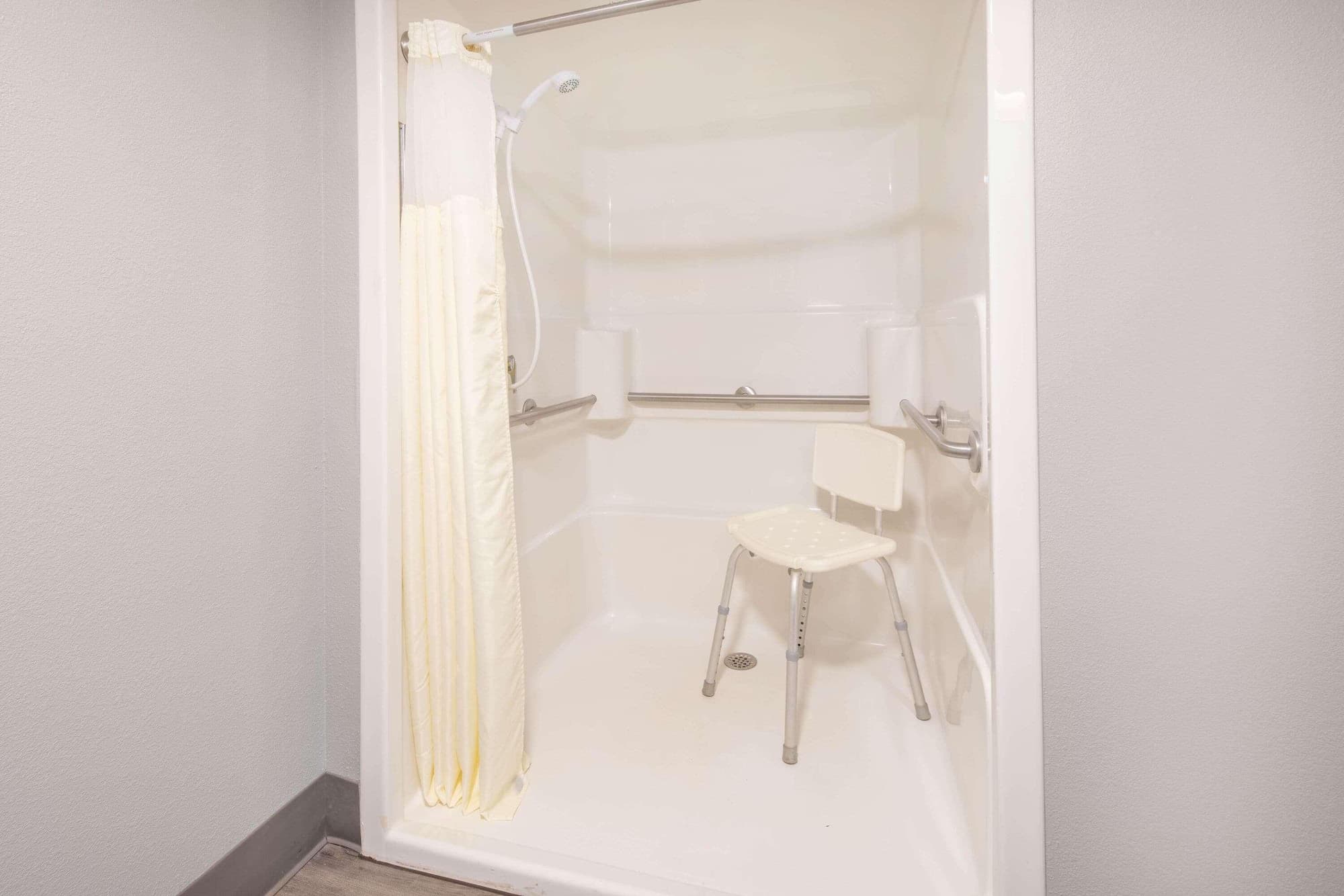 Baymont By Wyndham Covington, Room