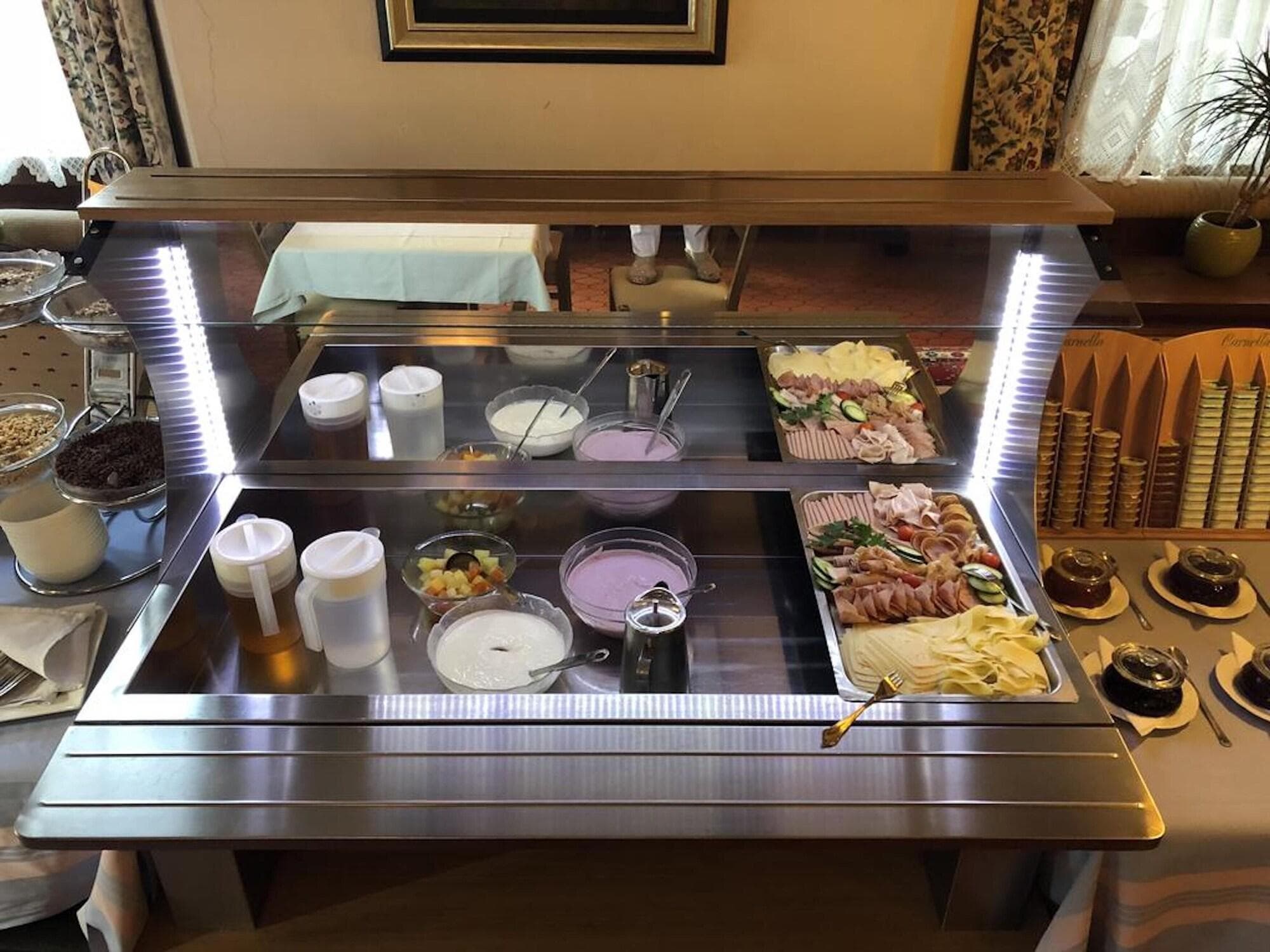 Wilder Mann, Restaurant