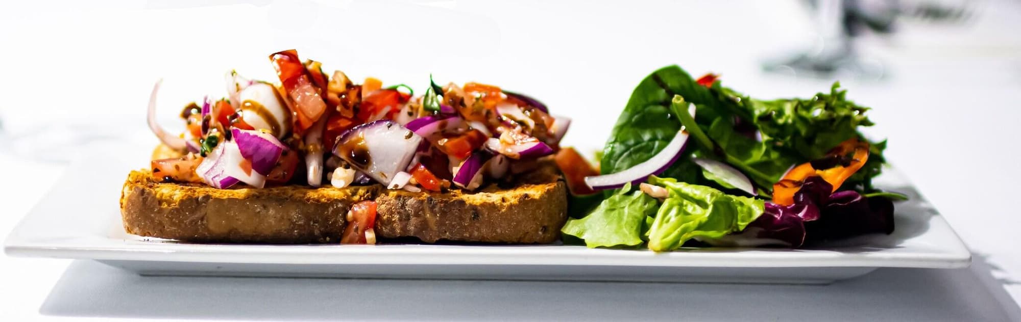 McInnes House Hotel, Restaurant