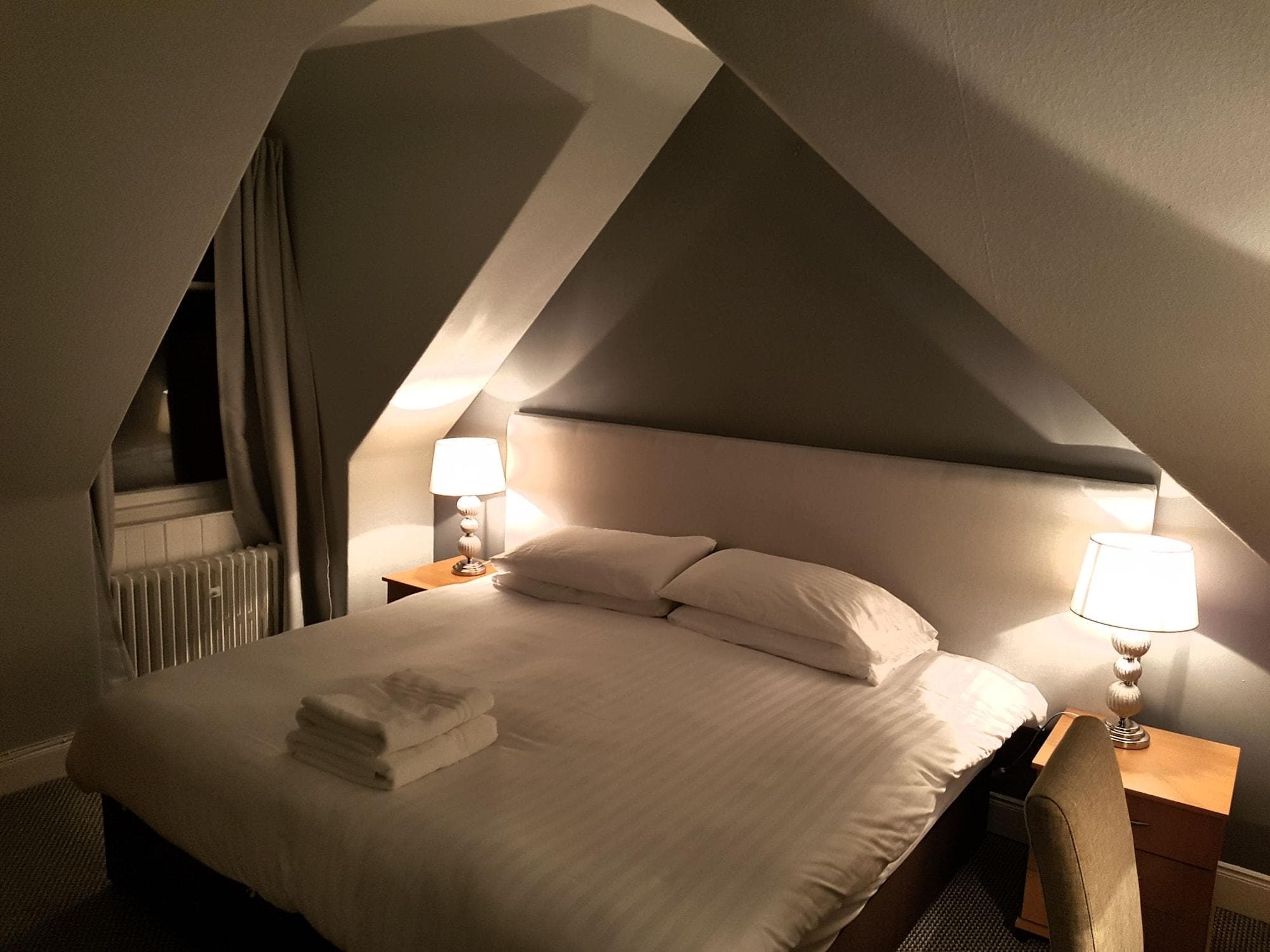 McInnes House Hotel, Room