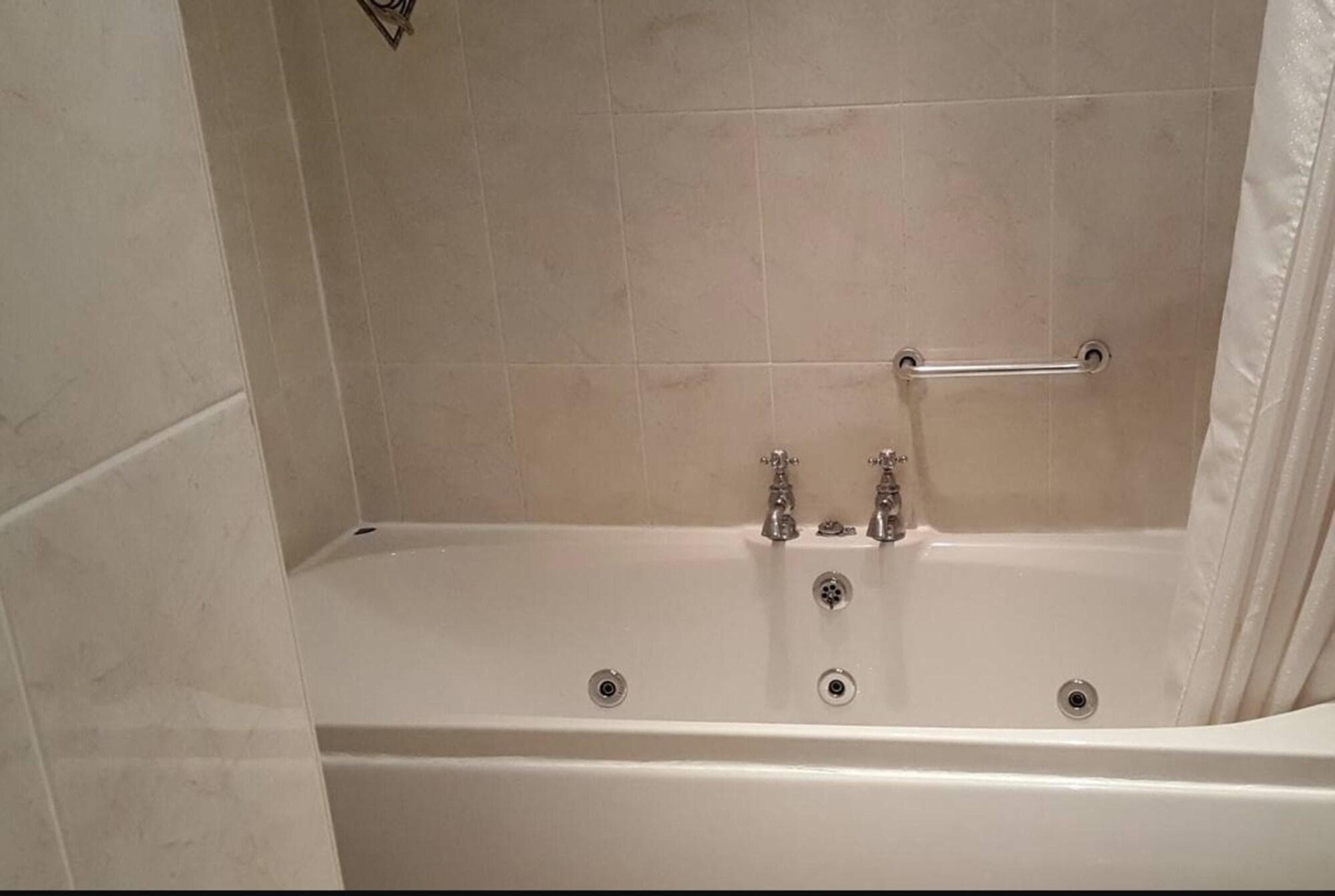 McInnes House Hotel, Room