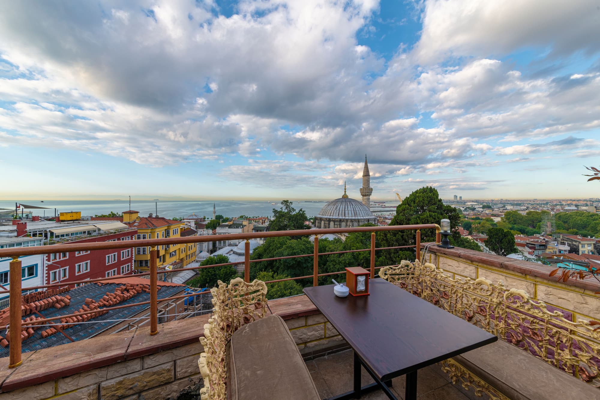 Stone Istanbul, Restaurant