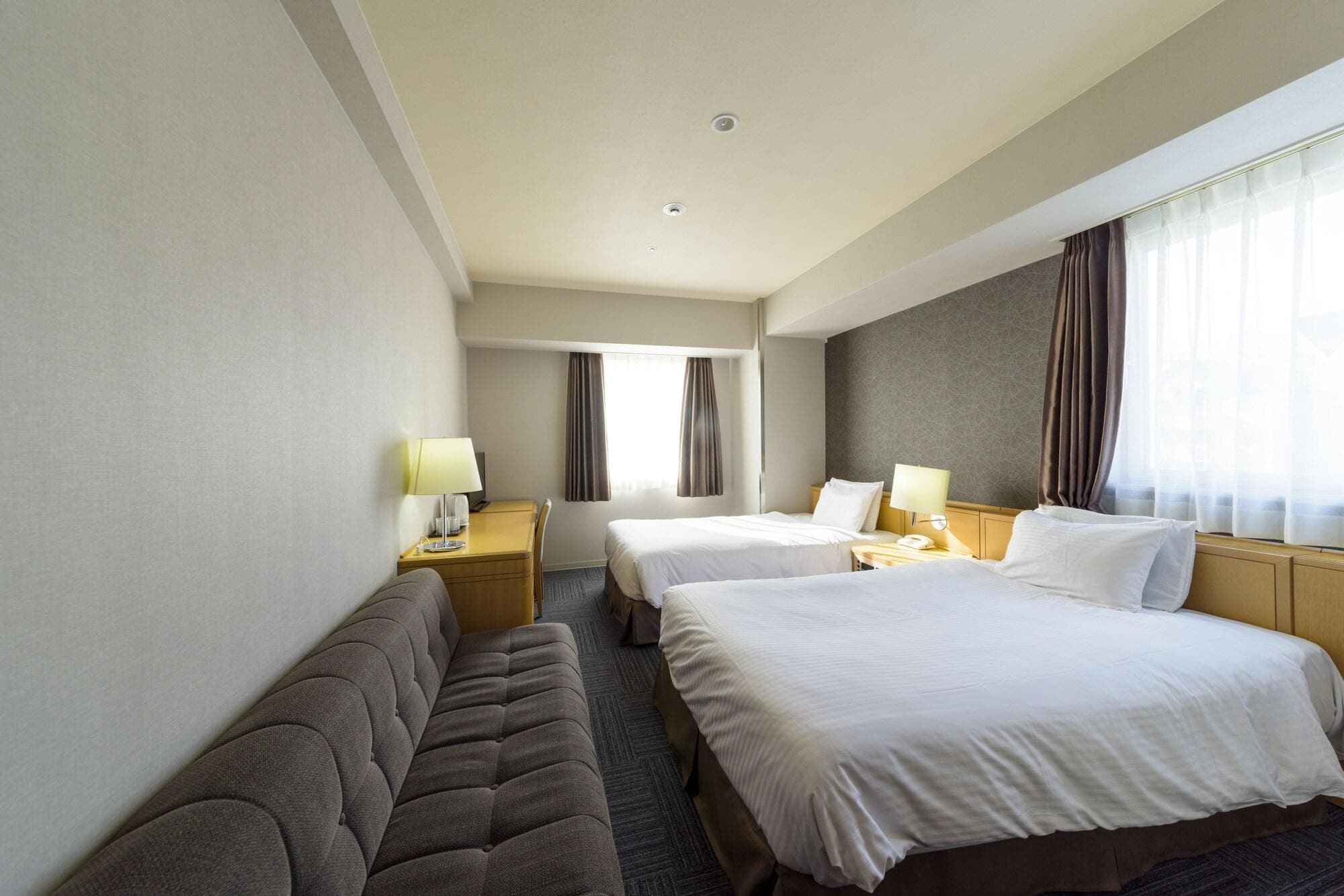 SureStay Plus by Best Western Shin-Osaka, Room