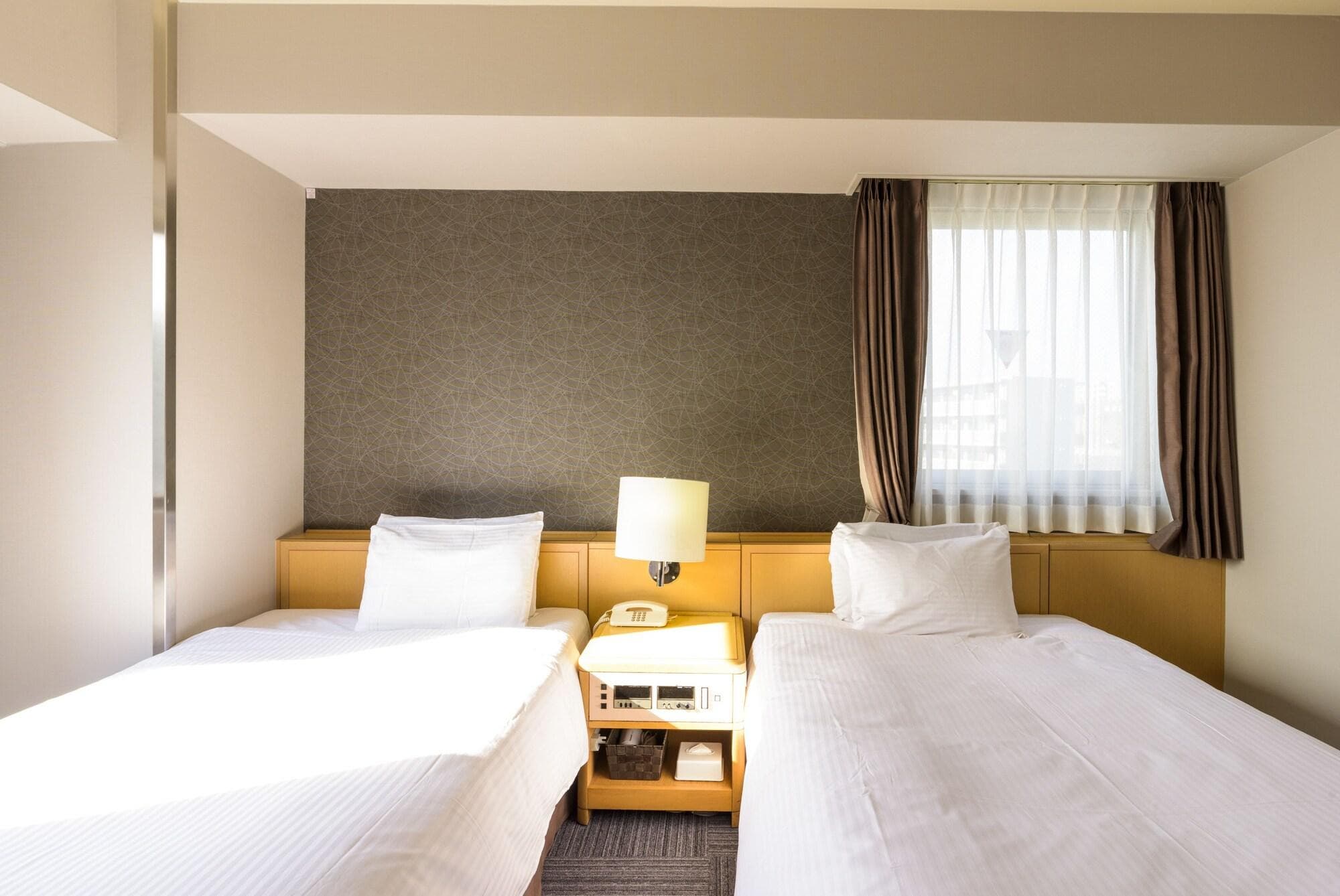 SureStay Plus by Best Western Shin-Osaka, Room