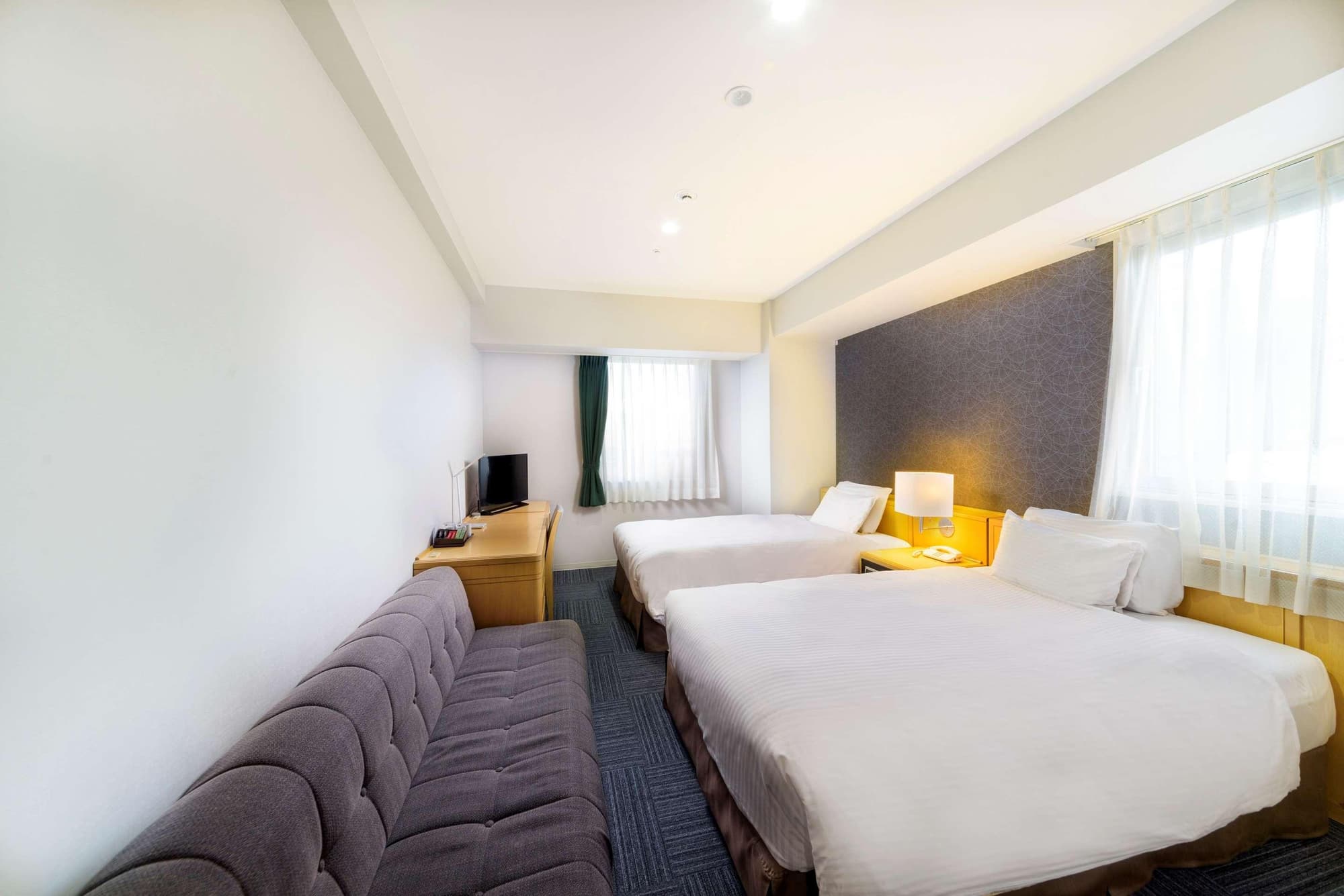 SureStay Plus by Best Western Shin-Osaka, Room