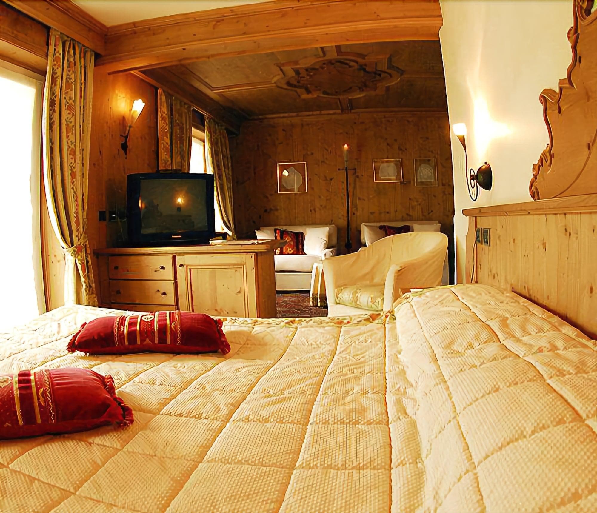 Baita Dei Pini, Room