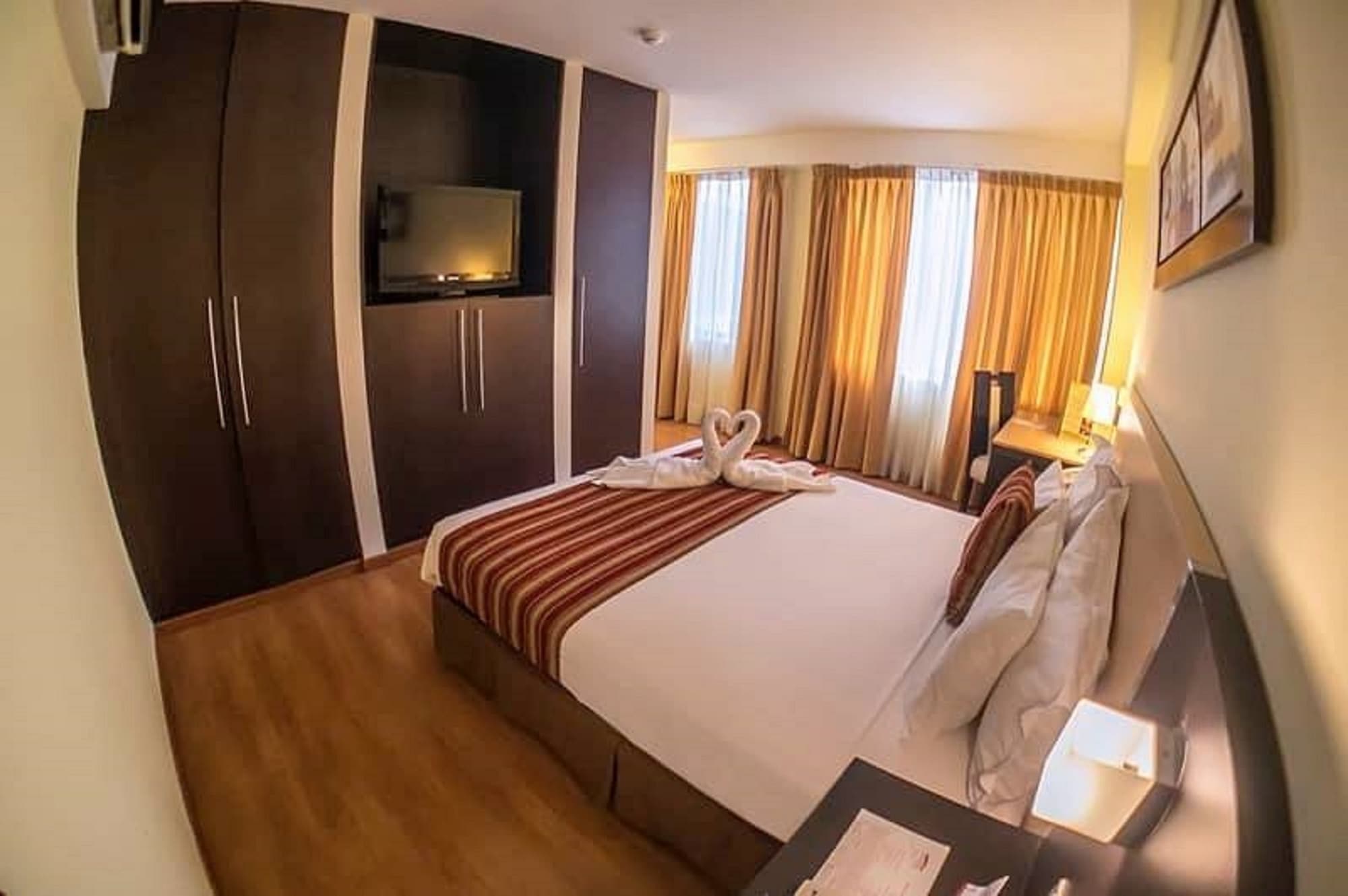 Allpa Hotel & Suites, Room