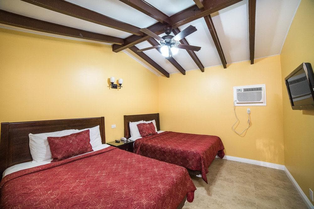 El Patio Inn, General view