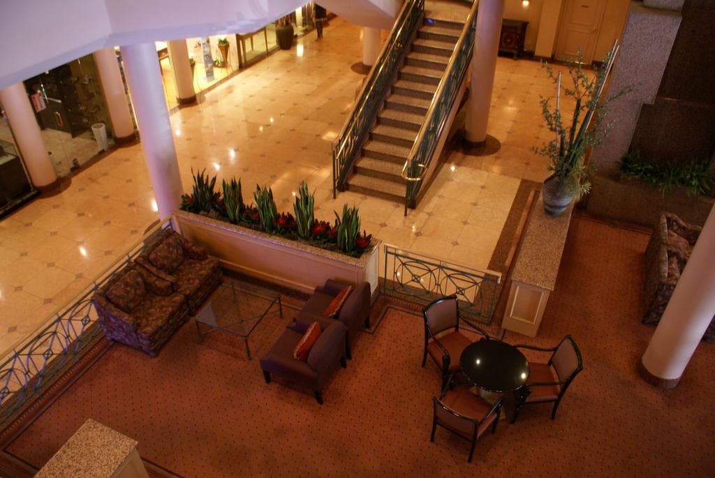 Oxford Palace Hotel and Galleria, Lobby