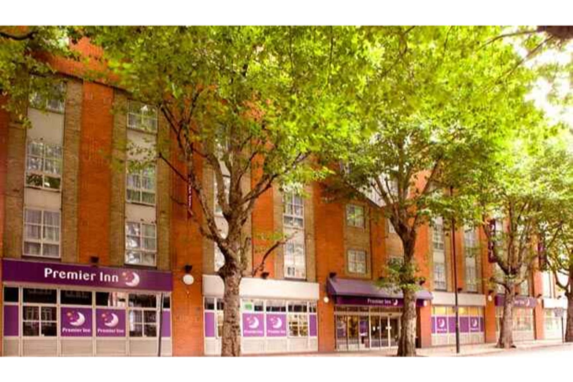 Premier Travel Inn Towerbridge, General view