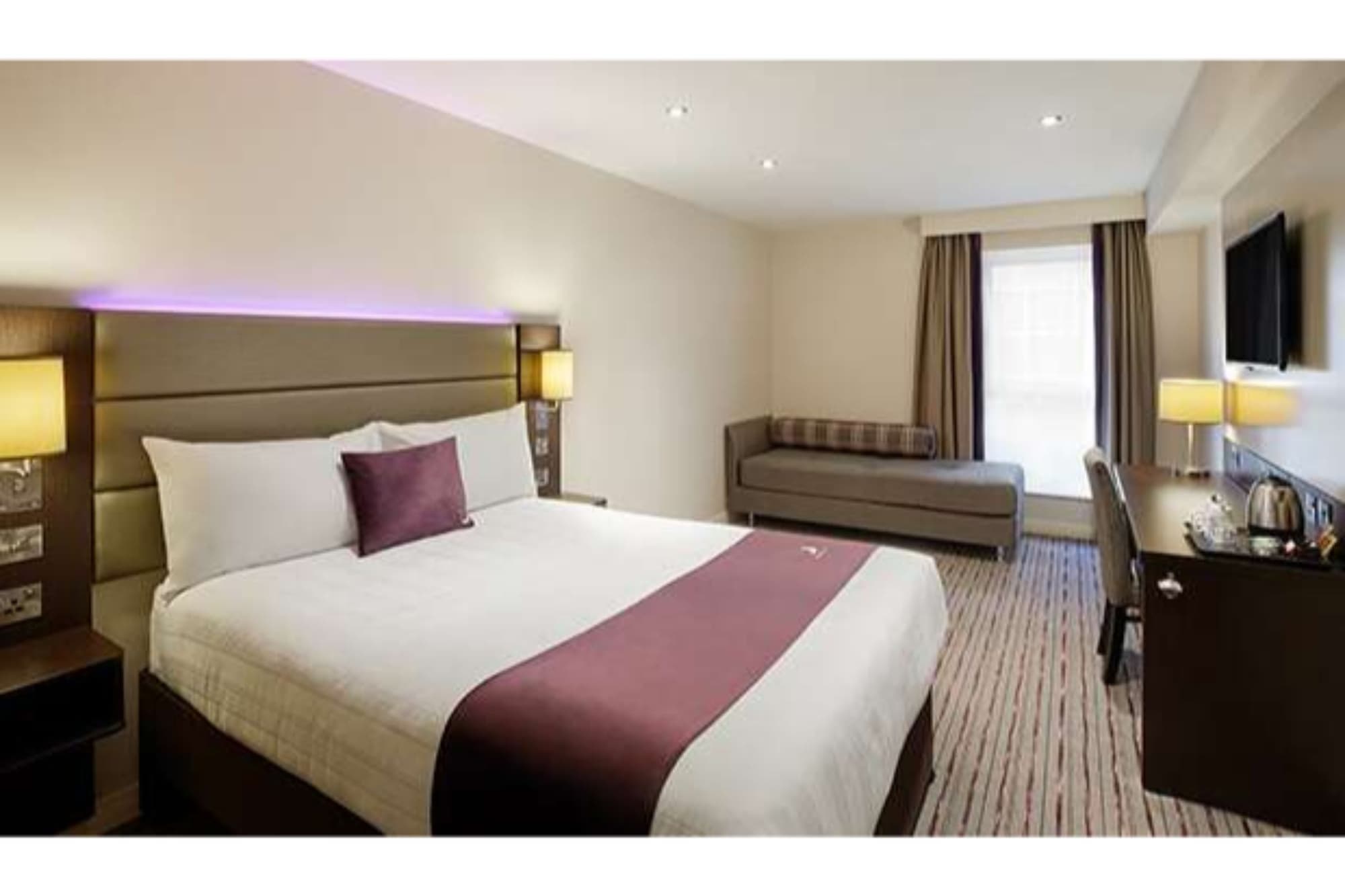 Premier Travel Inn Towerbridge, Room